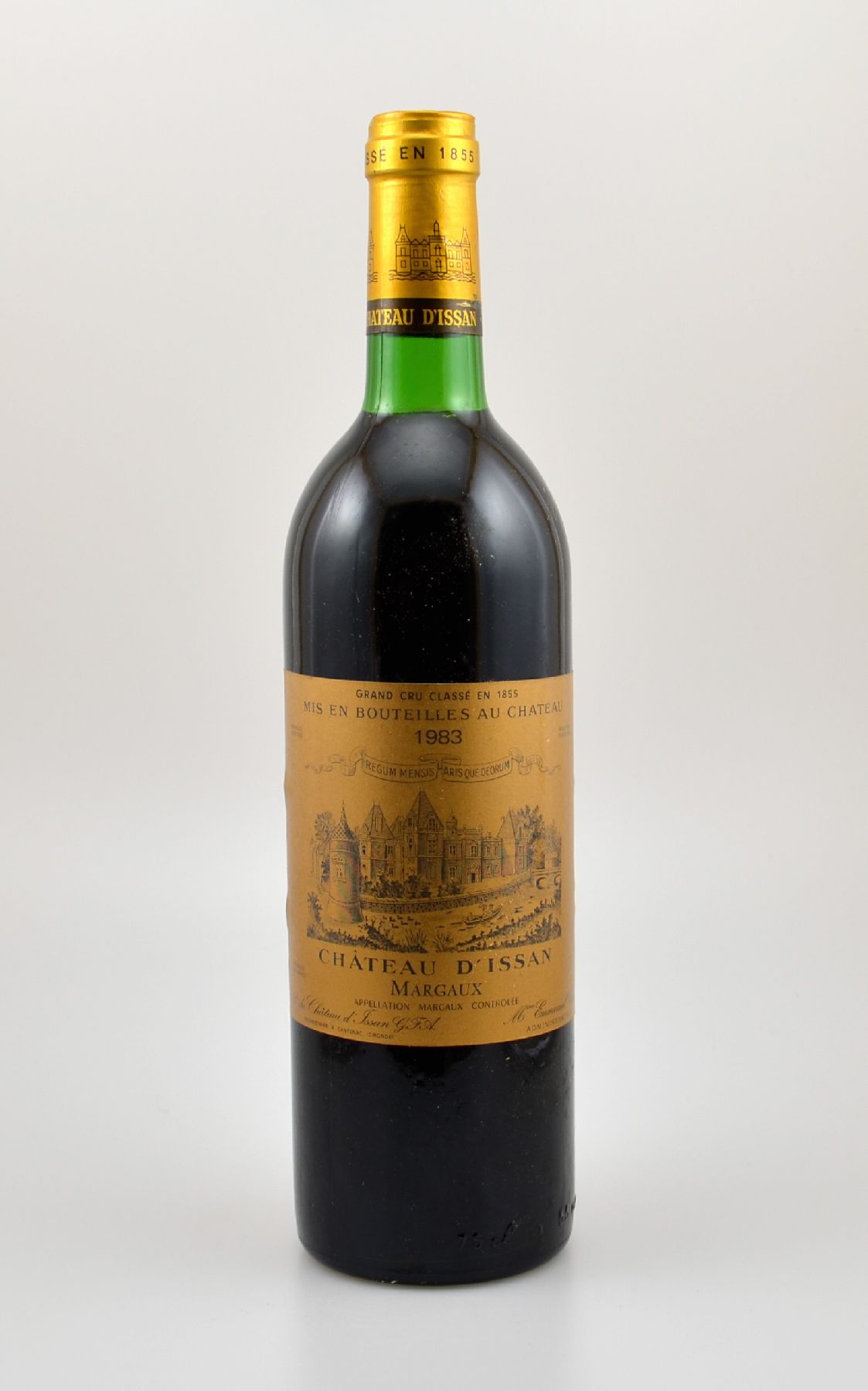 12 Flaschen 1983 Chateau d'ISSAN, Margaux, je ca. 75 cl, Füllstände: je ca. top shoulder, gute Erhaltungszustände, unverkostet, in OHK, ...