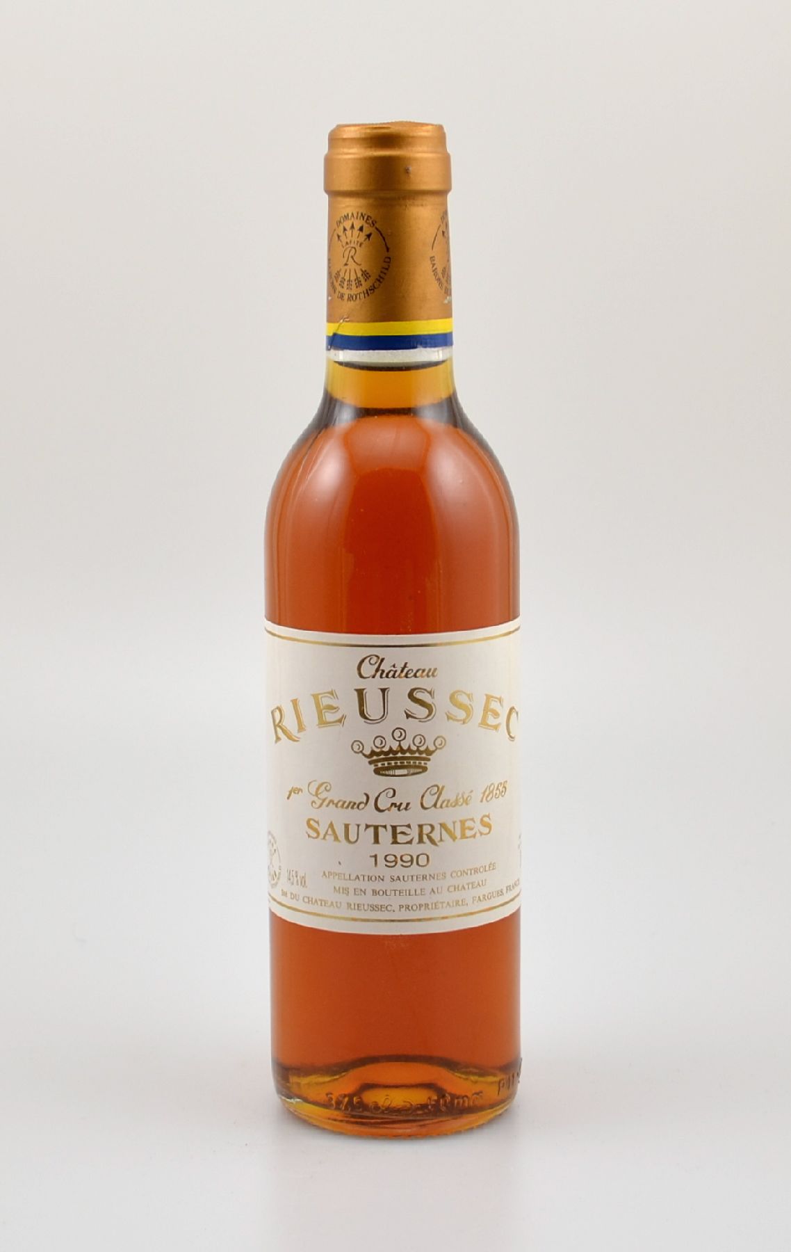 3 halbe Flaschen 1990 Chateau Rieussec, Sauternes 1er Grand Cru Classe, je ca. 37,5 cl, Füllstände: je into neck, hervorragende ...