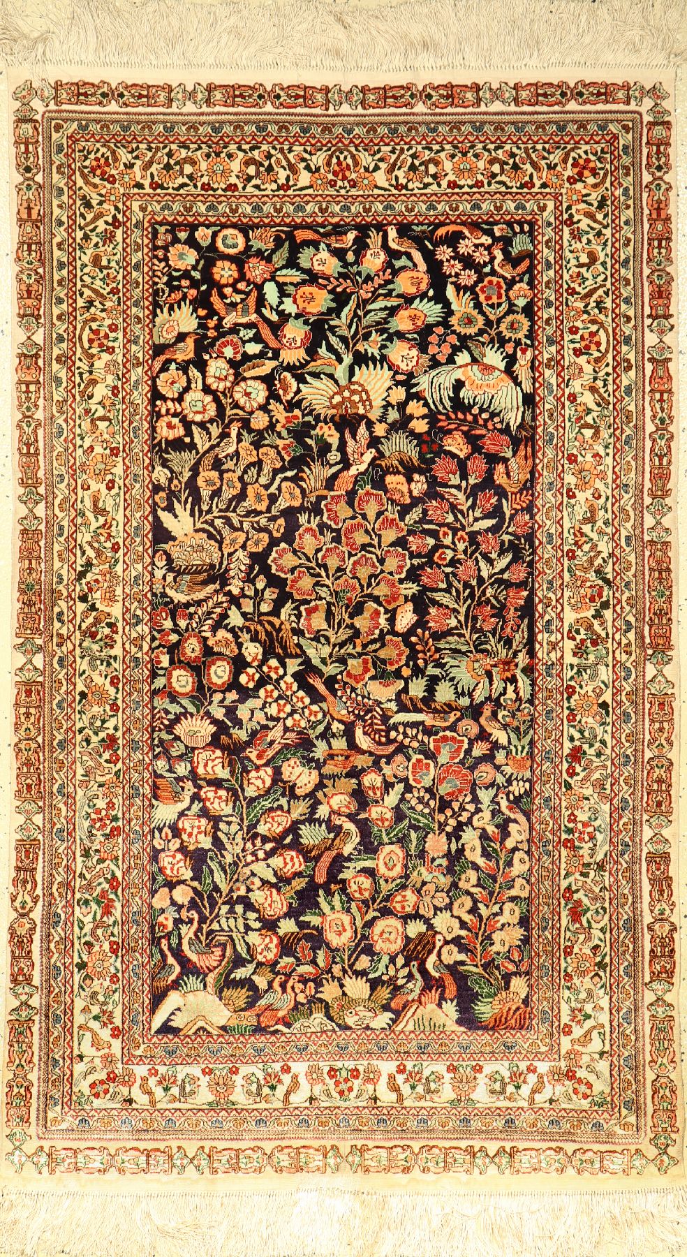Seiden Hereke fein, China, ca. 20 Jahre, reine Naturseide, ca. 152 x 92 cm, EHZ: 2