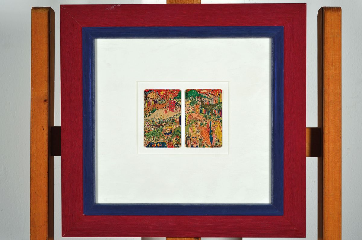 Detail k: James Rizzi, 1950-2011, Konvolut aus zwei Telefonkarte und 7 Magneten, unsign., ca. 5,5x8 cm, unter Glas gerahmt, gesamt ca. 36,5x34 cm