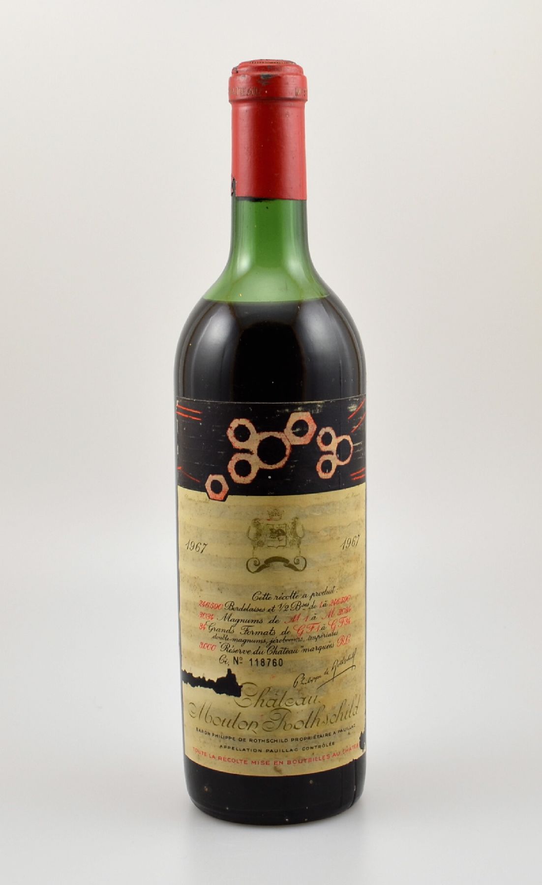 1 Flasche 1967 Chateau Mouton Rothschild, Pauillac, Grand Cru Classe, Füllstand: ca. mid shoulder, Etikett beschmutzt bzw. besch., unverkostet, ...