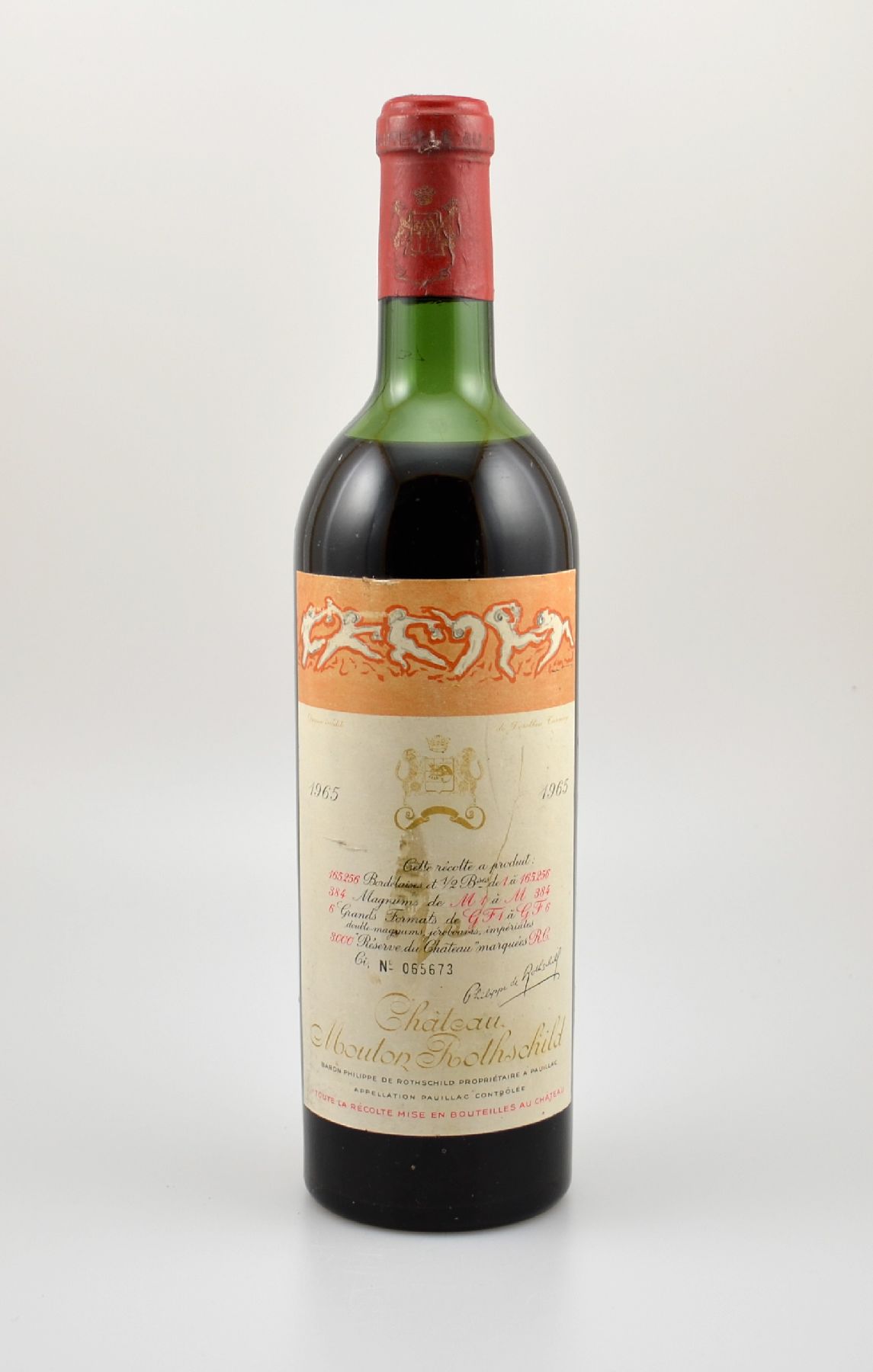 1 Flasche 1965 Chateau Mouton Rothschild, Pauillac, Grand Cru Classe, Füllstand: ca. upper mid shoulder, Etikett l. beschmutzt, unverkostet, ...