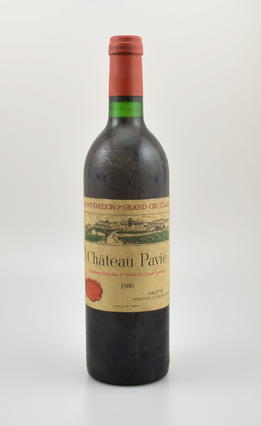 1 Flasche 1980 Chateau Pavie, Saint-Emilion 1er Grand Cru Classe, ca. 75 cl, Füllstand: ca. into neck, Etikett beschmutzt, unverkostet, Provenienz: ...