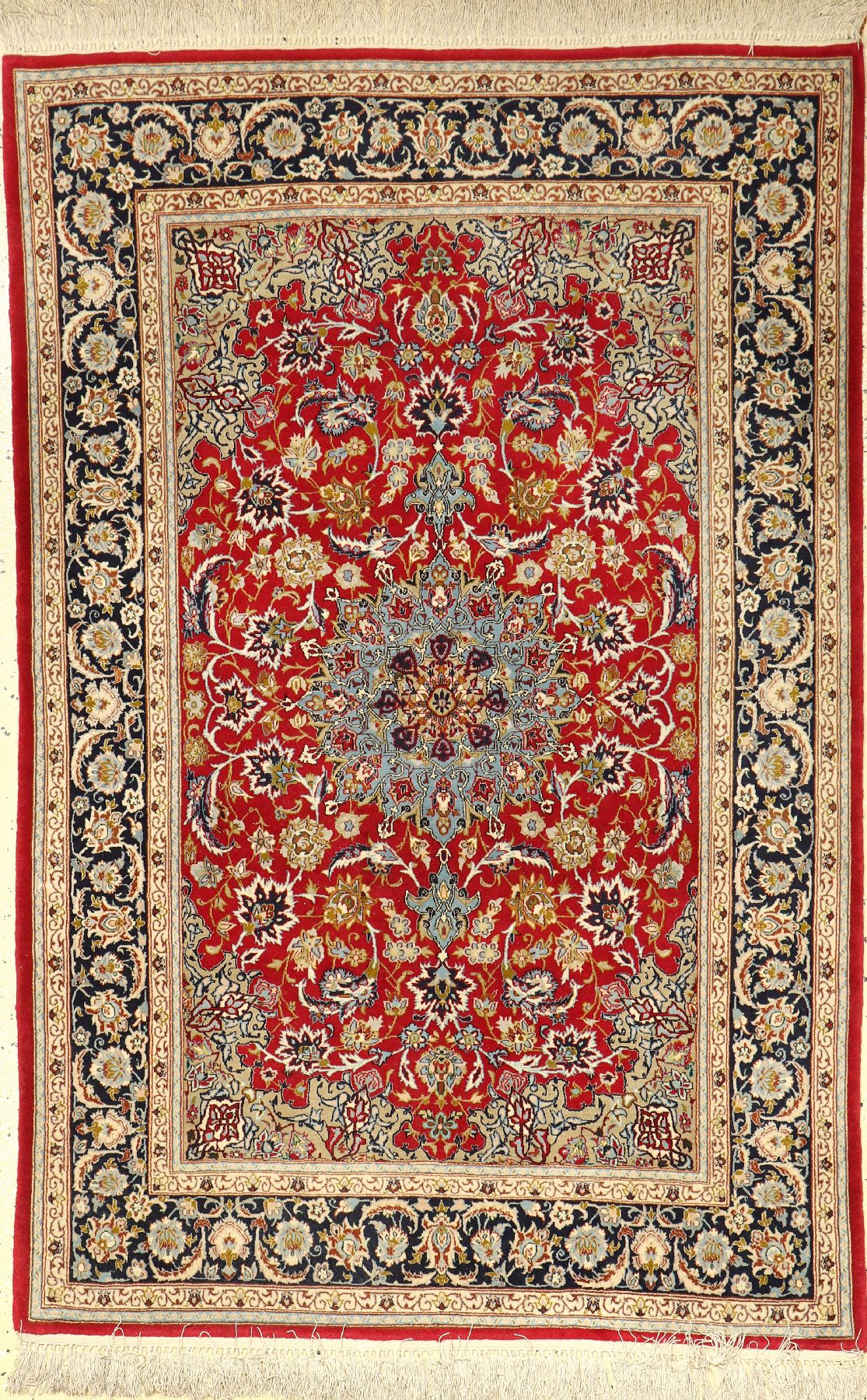 Esfahan fein, Persien, ca. 30 Jahre, Korkwolle mit und auf Seide, ca. 164 x 108 cm,EHZ: 2