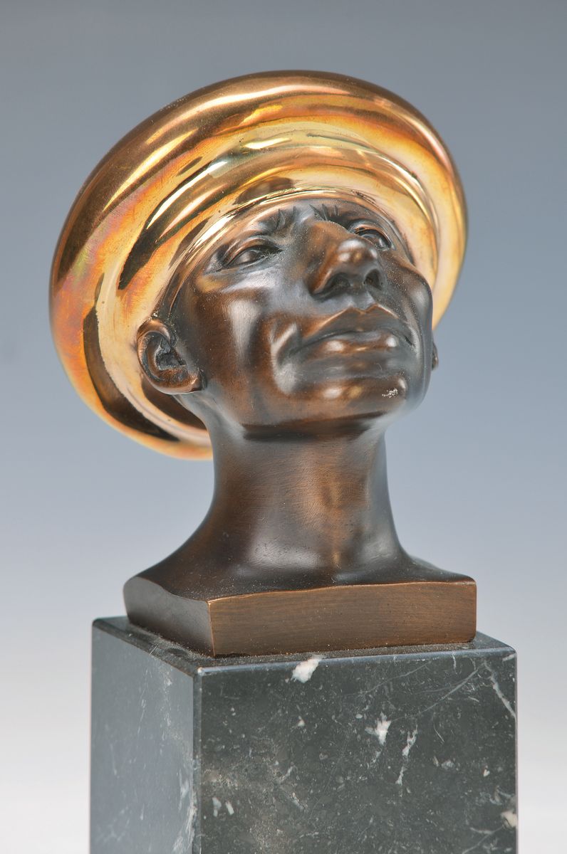 Rudolf Hausner, 1941-1995, Adam wohl behütet, Bronzeskulptur mit polierter Kappe, signiert und num. 685/1250, Gießerstempel Venturi Arte, ...