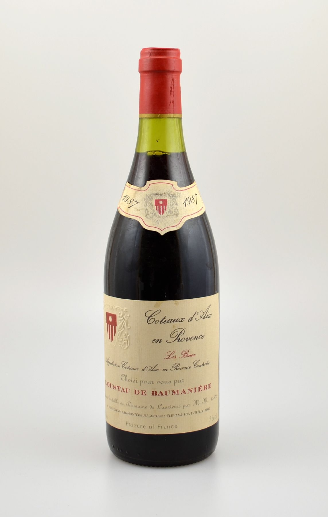 3 Flaschen 1987 Coteaux d'Aix en Provence Les Baux, L'Oustau de Baumaniere, je ca. 75 cl, 13 % Vol., Abstände zwischen Kapsel und Wein: ...
