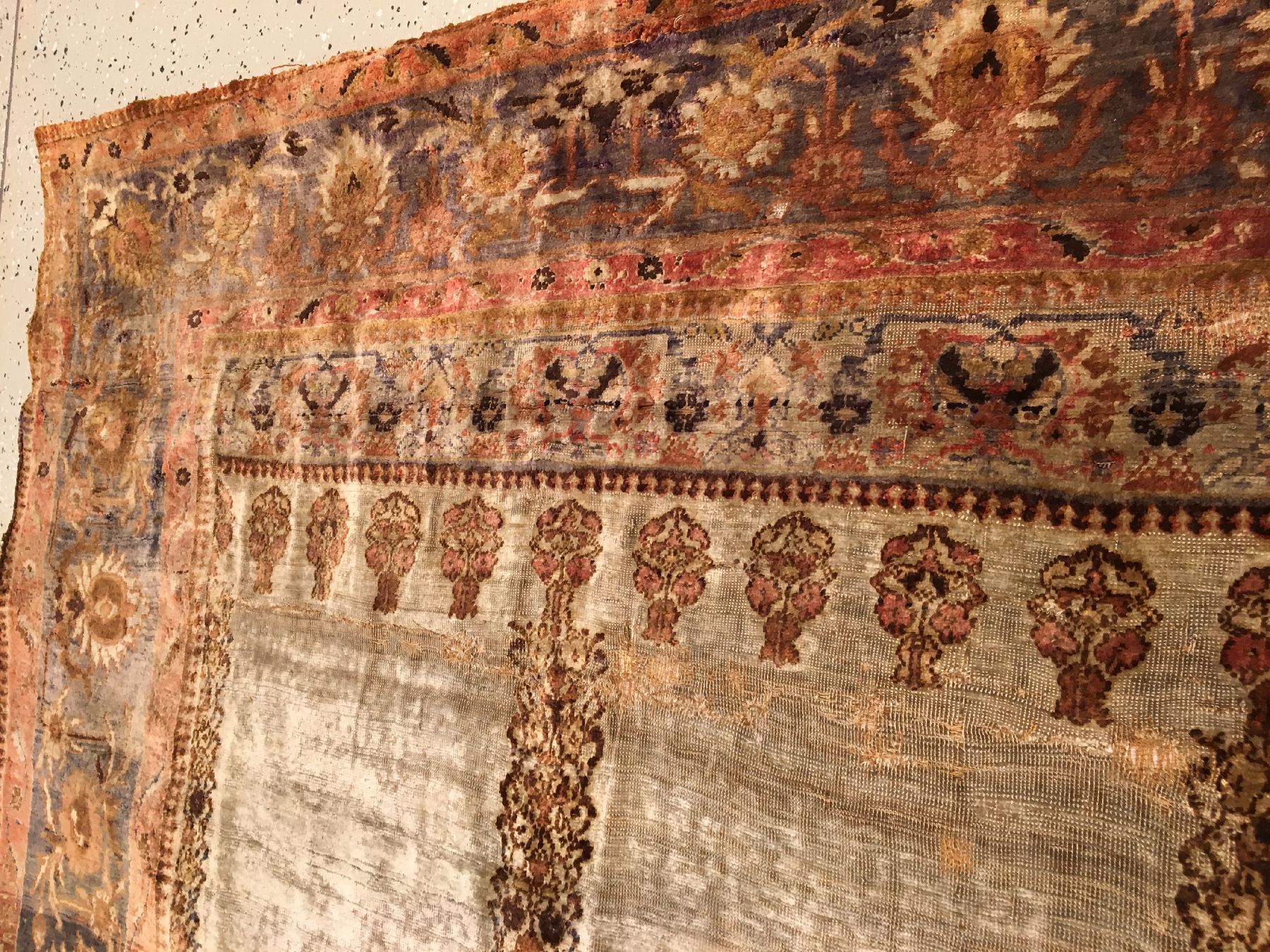 Detail e: Seiden Sivas "Gebetsteppich" antik, Zentralanatolien, 19.Jhd., reine Naturseide. Seltener Anatolischer Seidenteppich mit ...