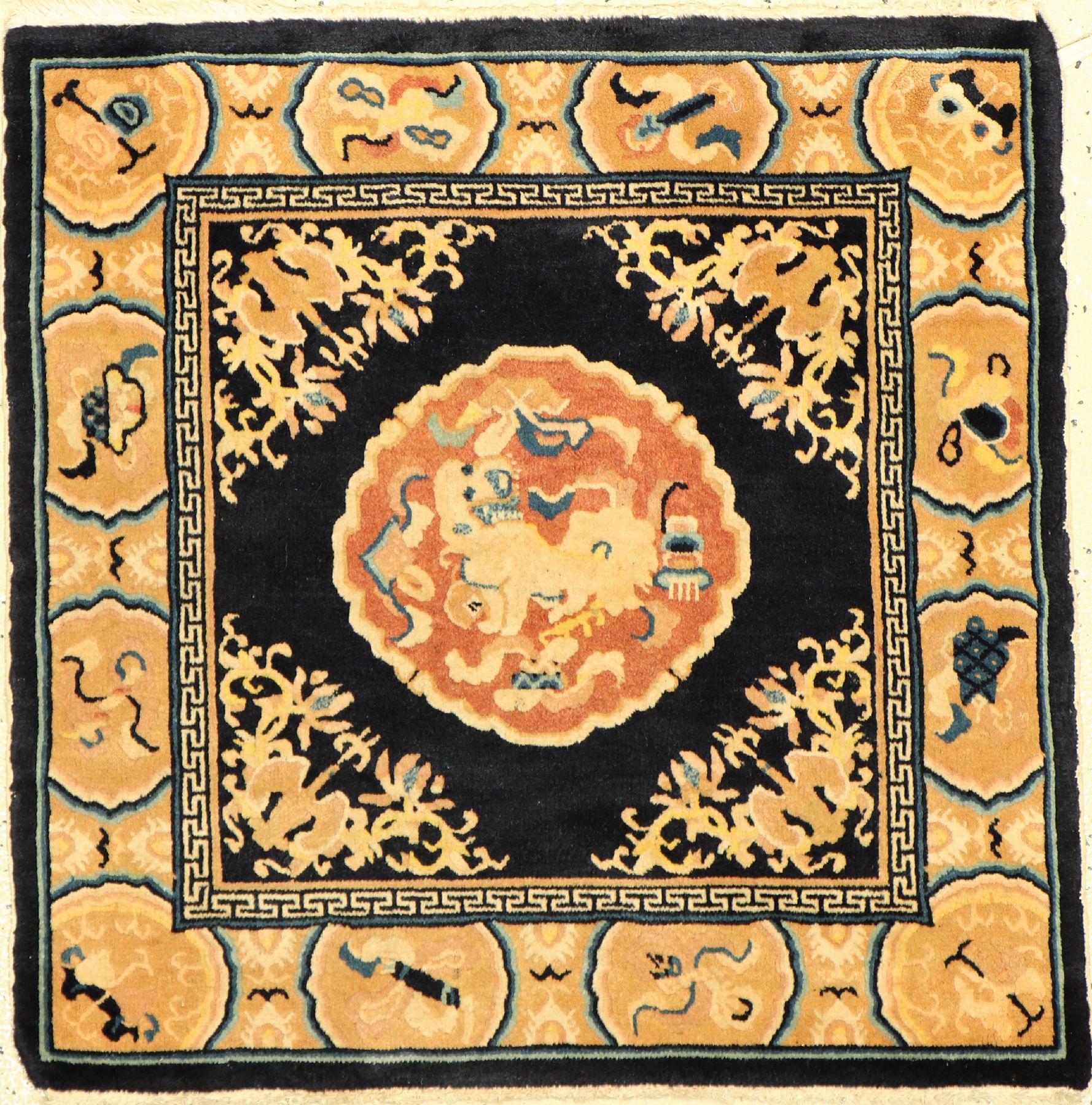 Ning Hsia Sitzbank, Ende 19.Jhd., ca. 74 x 74 cm,EHZ: 2