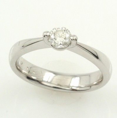 Image 25802654 - Ring mit Brillant, WG 750/000, Brill. in 2er Krappenfassung ca. 0.40 ct Weiß/si, ...