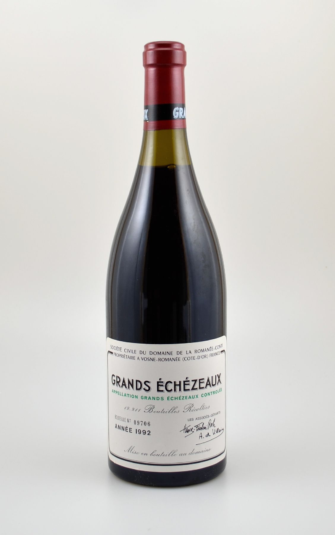1 Flasche 1992 Grands Echezeaux Grand Cru, Domaine de La Romanee-Conti, ca. 75 cl, 13 % Vol., Abstand zwischen Kapsel und Wein: ca. 2 cm, ...