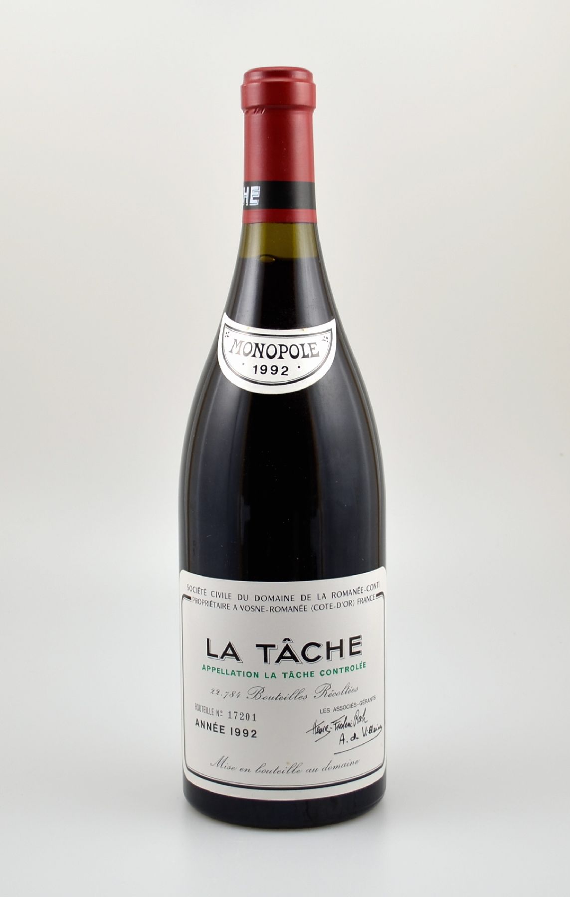 1 Flasche 1992 La Tache Grand Cru, Domaine de La Romanee-Conti, ca. 75 cl, 13 % Vol., Abstand zwischen Kapsel und Wein: ca. 1 cm, hervorragender ...