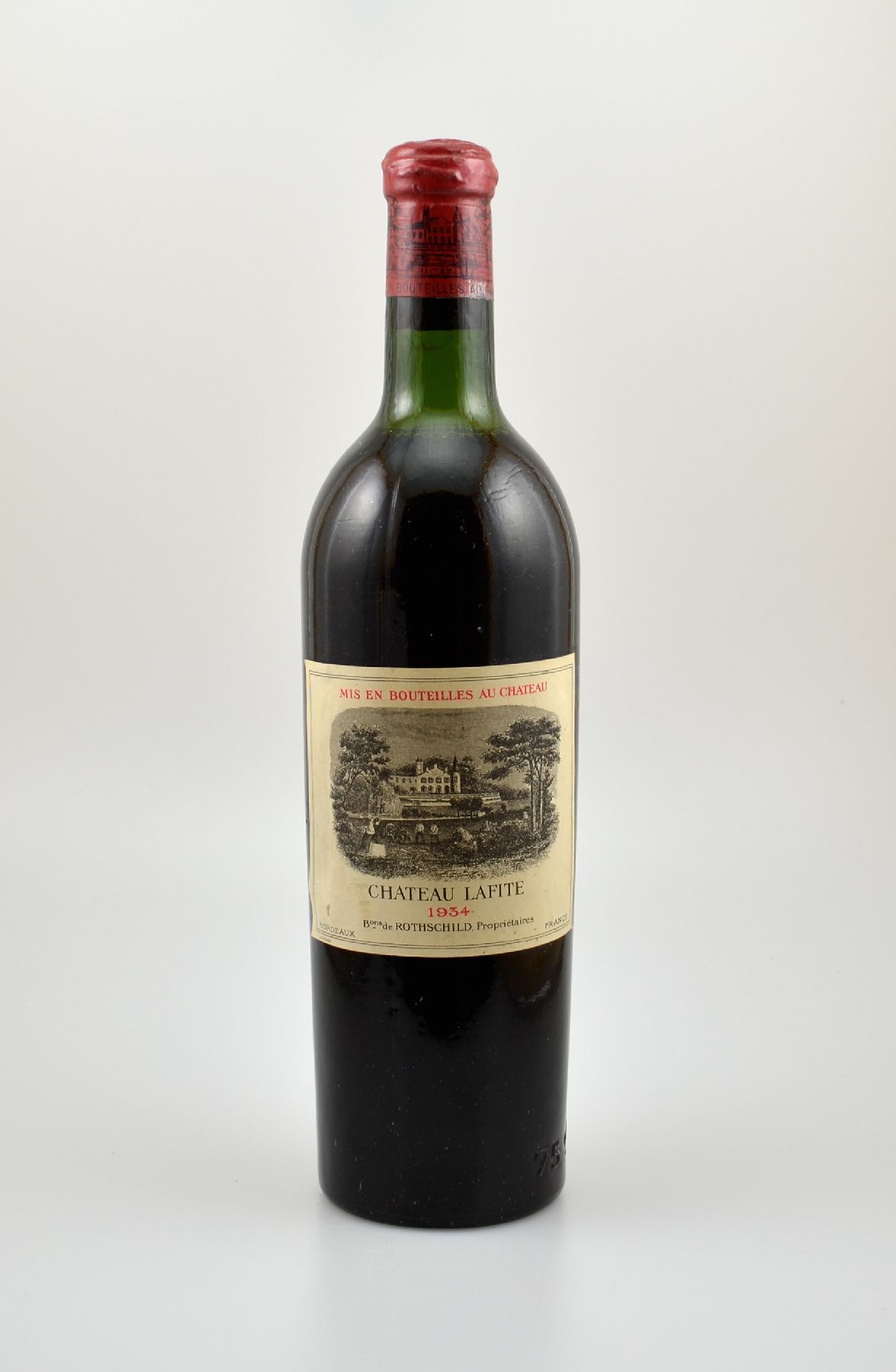1 Flasche 1934 Chateau Lafite Rothschild, Pauillac, Füllstand: ca. upper mid shoulder, sehr guter Erhaltungszustand, unverkostet, sehr selten im ...