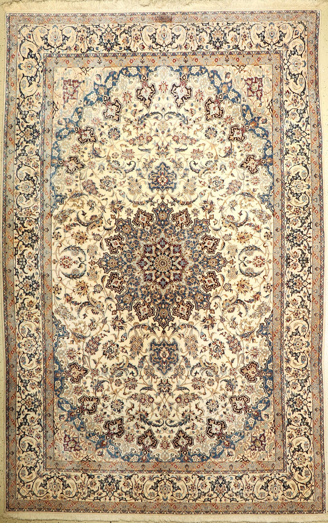 Nain fein (Signiert) "6LA", Persien, um 1960, Korkwolle mit Seide, ca. 310 x 200 cm, feine Qualität, EHZ: 2, Signatur: Habibian