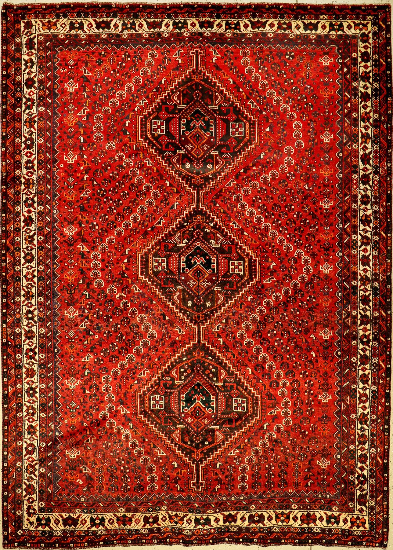 Shiraz alt, Persien, ca. 60 Jahre, Wolle auf Wolle, ca. 305 x 220 cm, EHZ: 2 (fachkundig gereinigt).