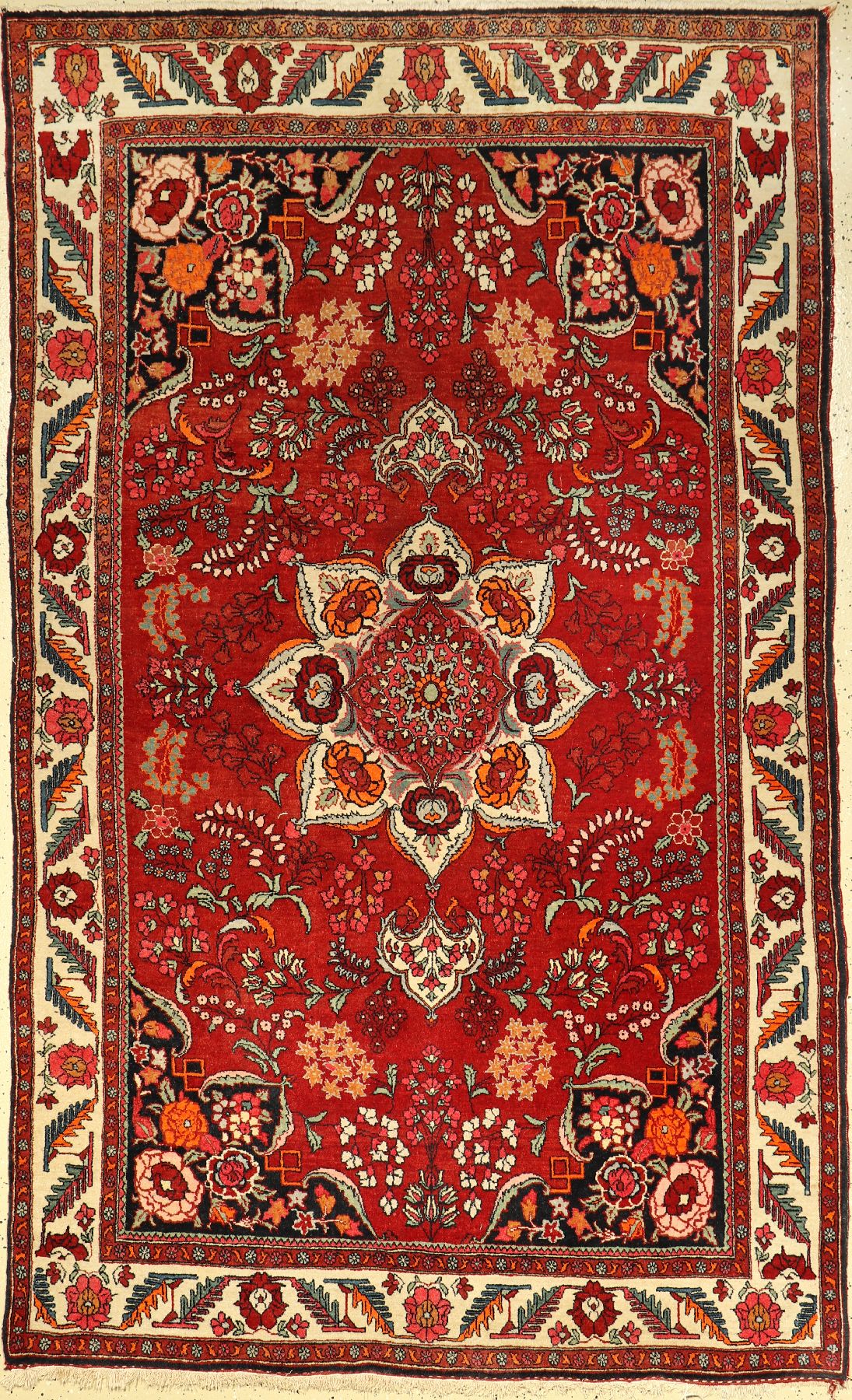 Bidjar alt, Persien, ca. 60 Jahre, Wolle auf Baumwolle, ca. 210 x 140 cm, EHZ: 2-3