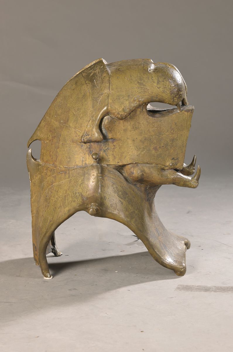 Detail a: Gernot Rumpf, geb. 1941 Kaiserslautern, Nemeischer Löwe, Bronzeskulptur in Form einer Helmmaske, signiert und datiert Rom 1973, ca. 50x45x30cm ...