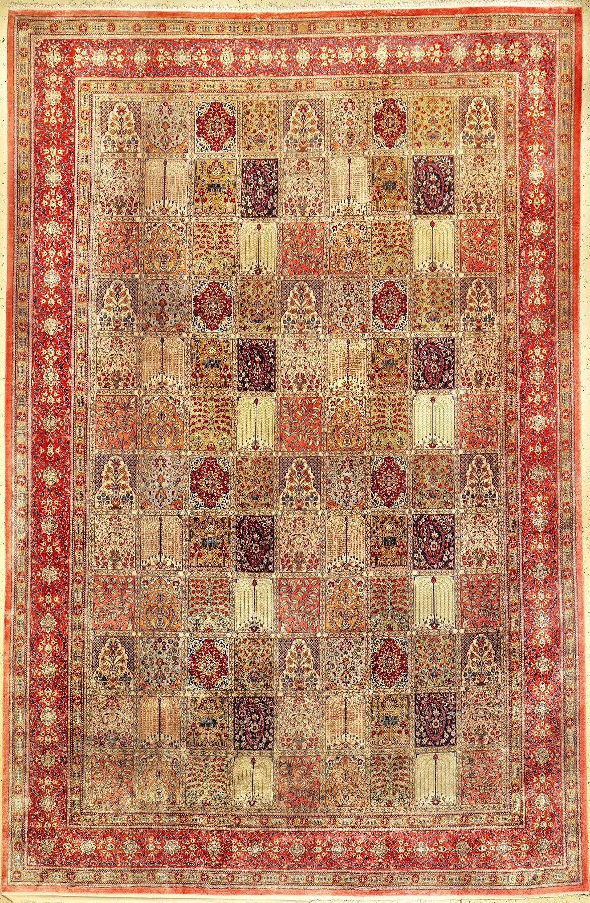 Seiden Ghom fein, Persien, ca. 40 Jahre, reine Naturseide, ca. 362 x 238 cm, sehr hochwertige Qualität, feine Knüpfung, EHZ: 2-3(Randverschleiß), ...