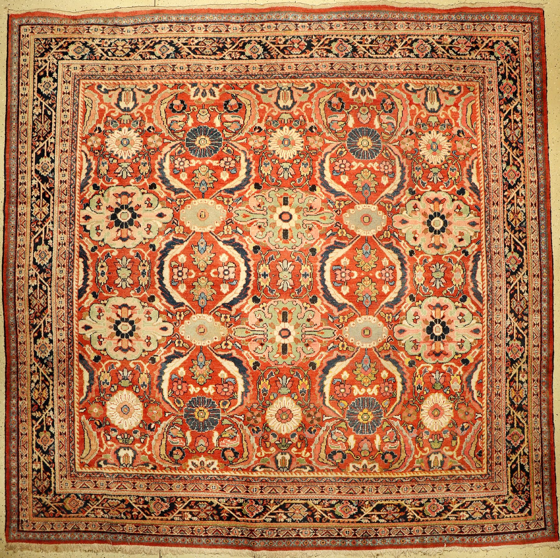 Quadratischer Mahal antik, Persien, um 1900-1920, Wolle auf Baumwolle, ca. 328 x 328 cm, sehr seltenes Format, edel und dekorativ, EHZ: 3, ...