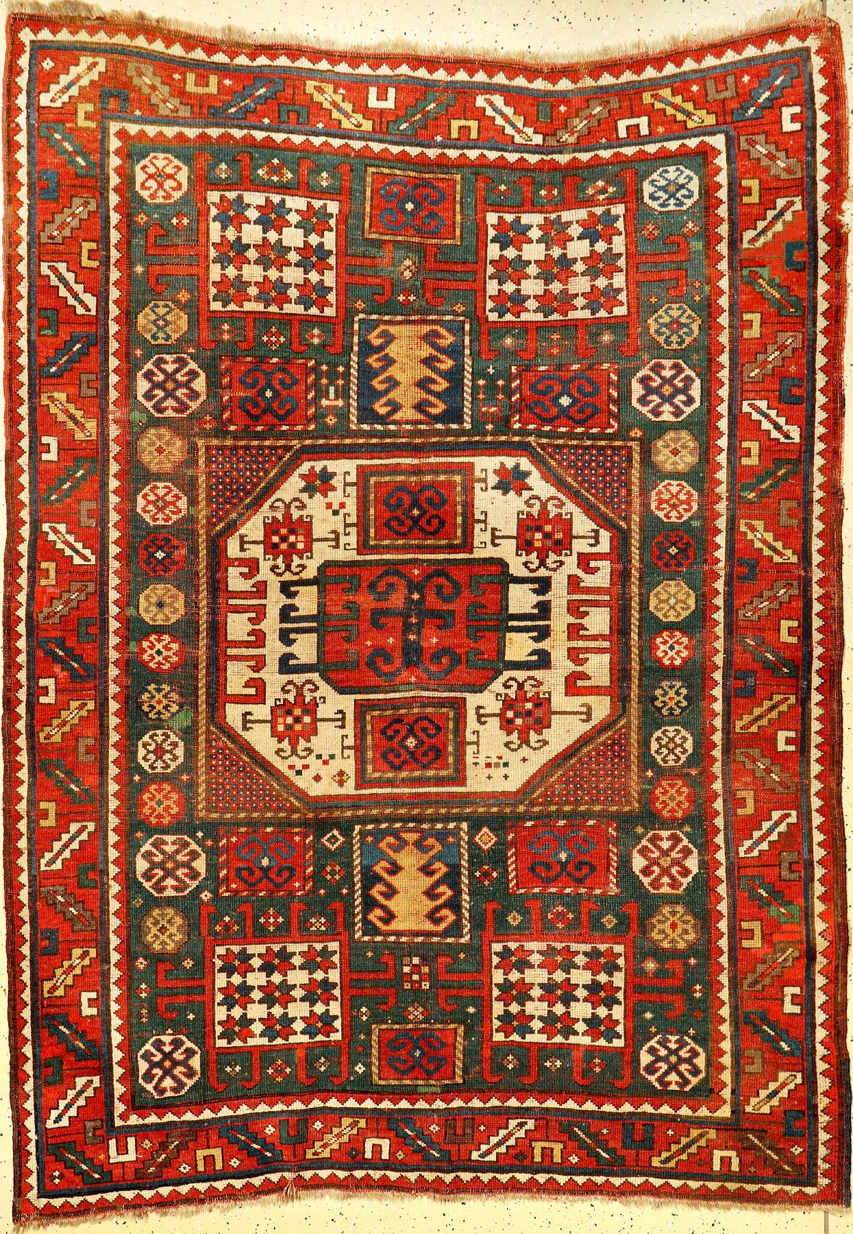 Karatchoph Kasak antik, Kaukasus, 19.Jhd., Wolle auf Wolle, ca. 208 x 154 cm, selten und sammelwürdig, klassisches vier-und-eins Muster, EHZ: ...