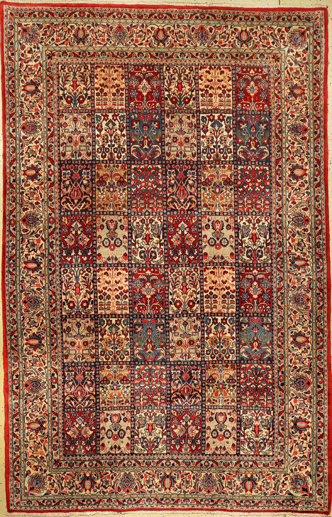 Sarogh alt (Gartenteppich), Persien, ca. 60Jahre, Korkwolle, ca. 330 x 212 cm, robuste Qualität, EHZ: 2