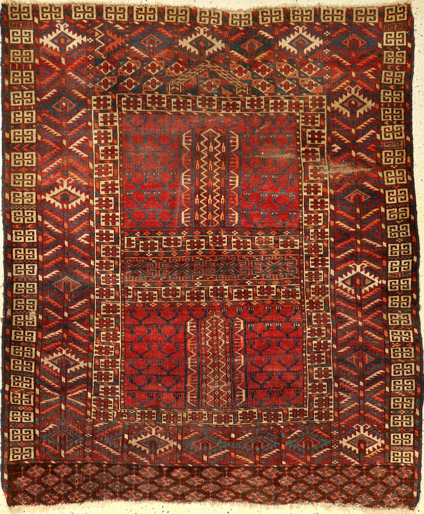 Tekke "Engsi" antik, Turkmenistan, 19.Jhd.,Wolle auf Wolle, ca. 148 x 124 cm, (Alters undGebrauchsspuren)