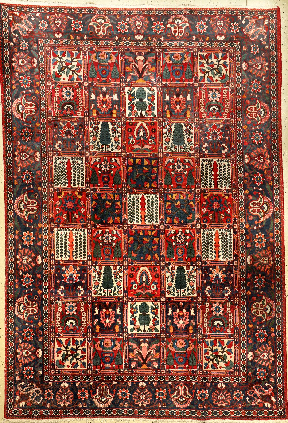 Bachtiar alt, Persien, ca. 60 Jahre, Wolle auf Baumwolle, ca. 309 x 212 cm, EHZ: 3-4