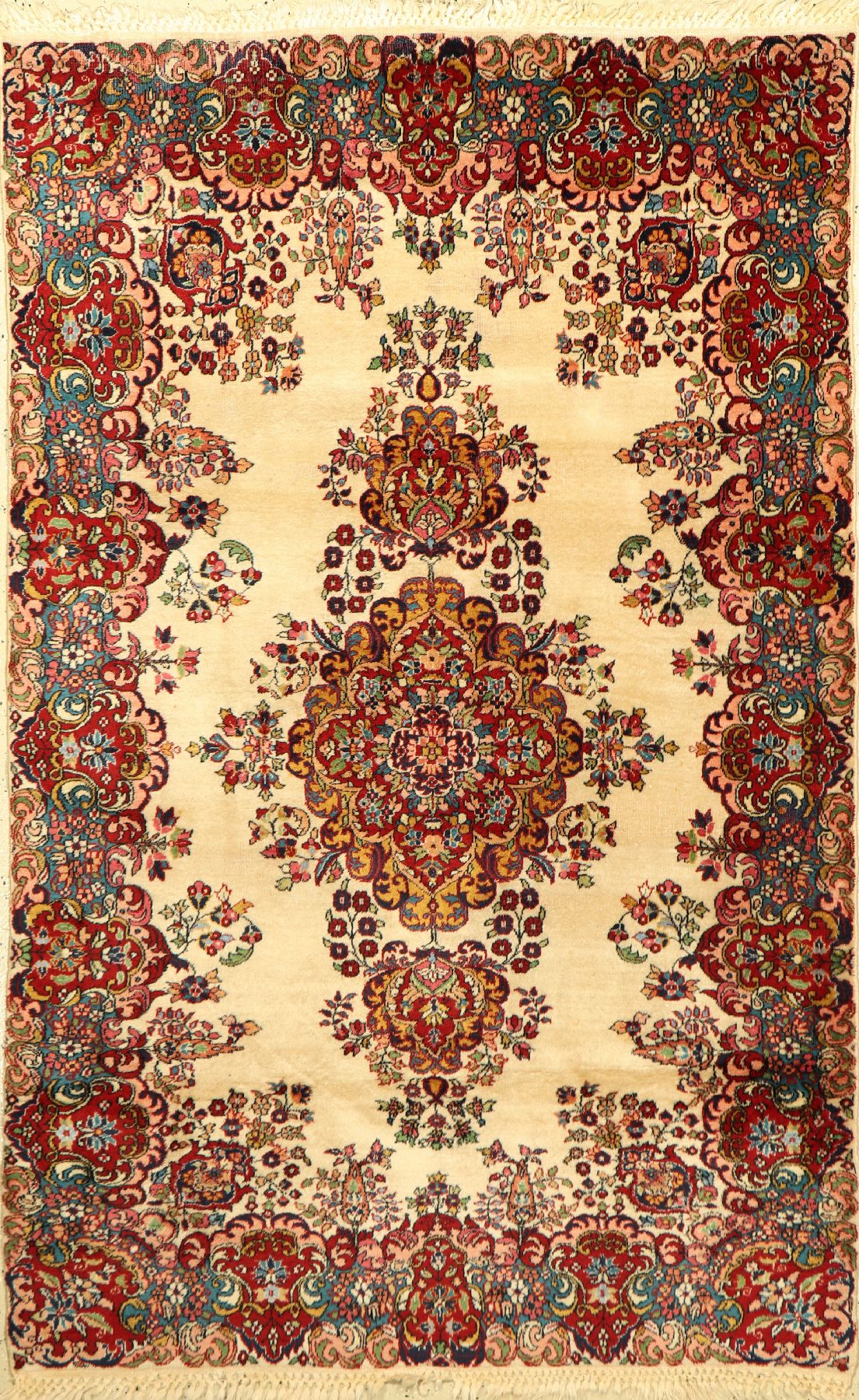 Lahore alt, Indien, ca. 50 Jahre, Wolle aufBaumwolle, ca. 190 x 122 cm, EHZ: 4