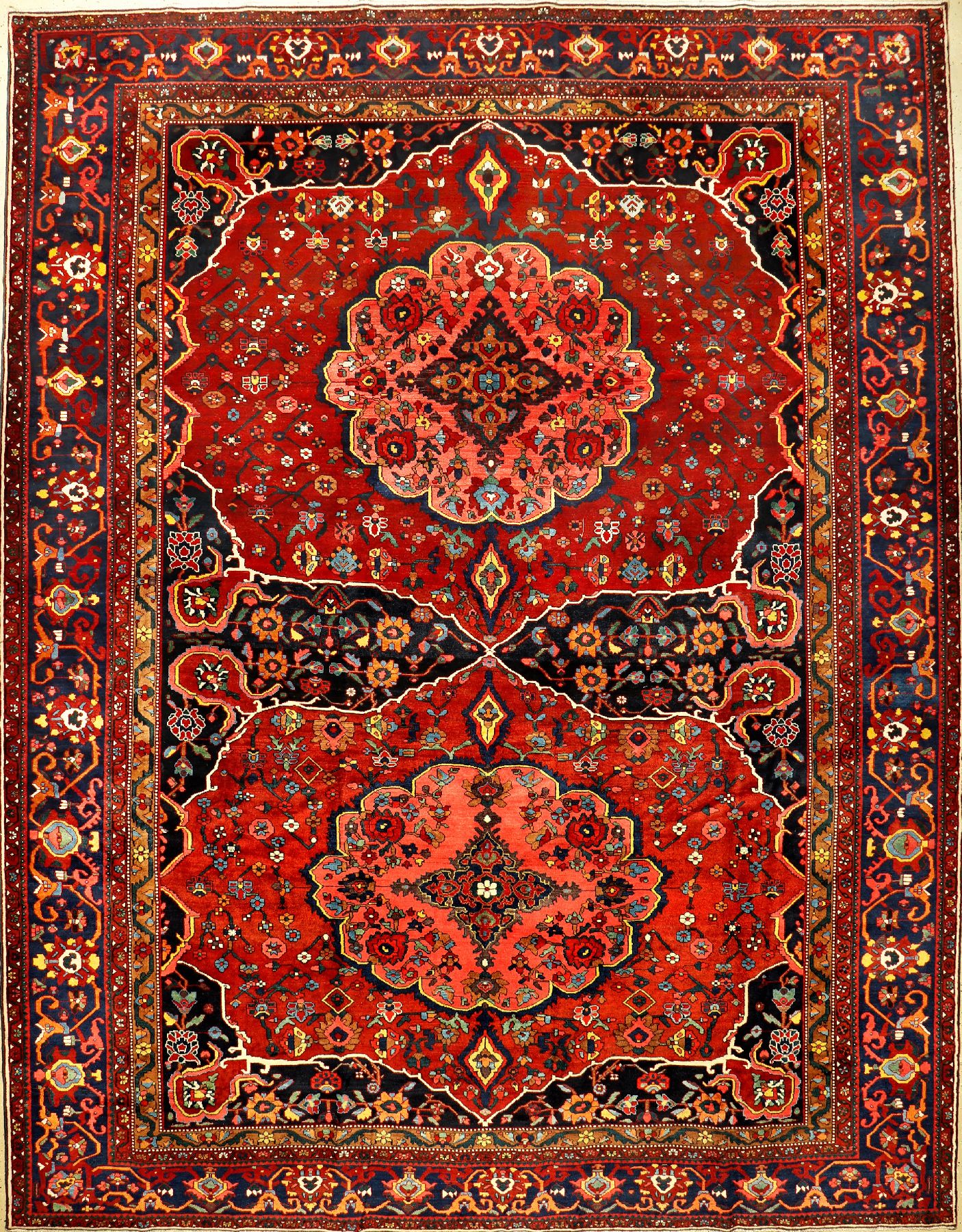 Seltener Bachtiar alt, Persien, um 1930, Wolle auf Baumwolle, ca. 418 x 326 cm, unikat,ausdrucksstarke Naturfarben, EHZ: 2 (fachkundig gereinigt), ...