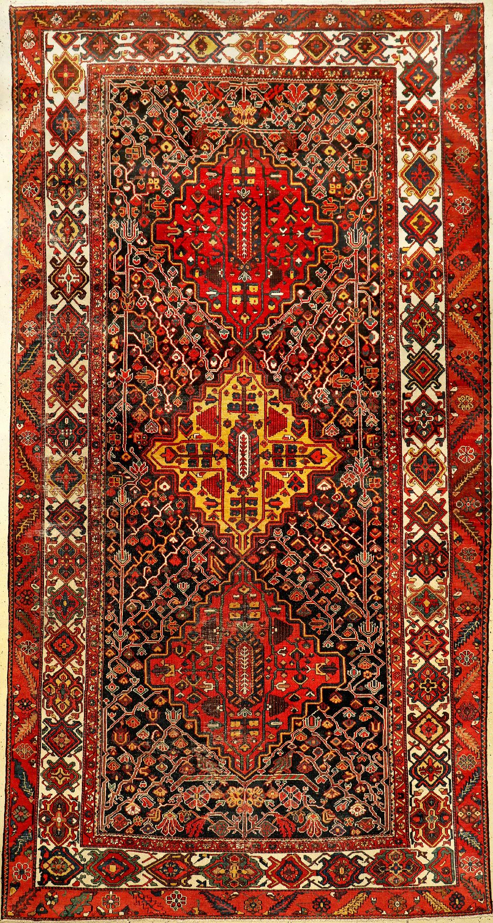 Seltener Bachtiari "Kelley", antik, Persien, um 1900/1910, Wolle auf Baumwolle, ca. 405 x 213 cm, seltenes Format, Naturfarben, EHZ: 3-4 ...