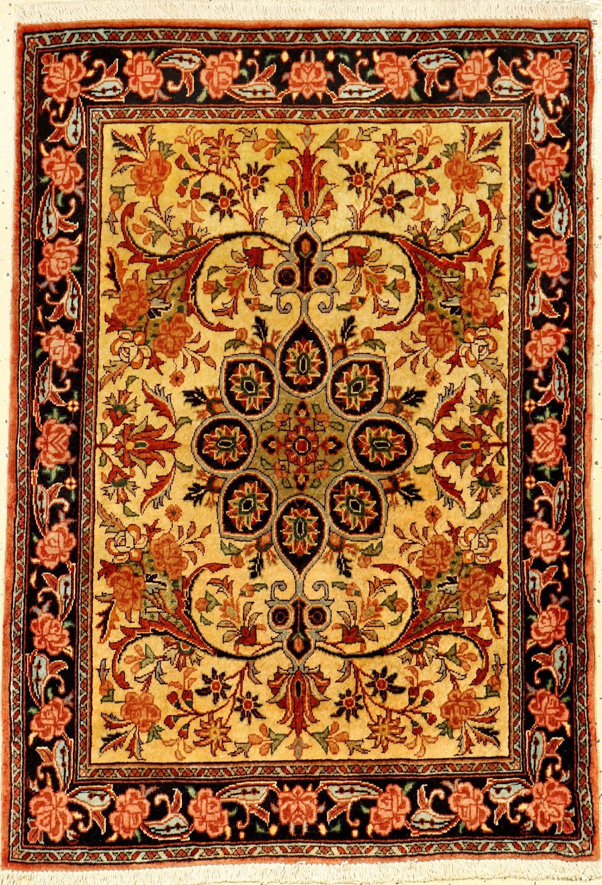 Rosenbidjar Kork fein, Persien, ca. 40 Jahre, Korkwolle, ca. 96 x 66 cm, Naturfarben,EHZ: 1-2 (fachkundig gereinigt).