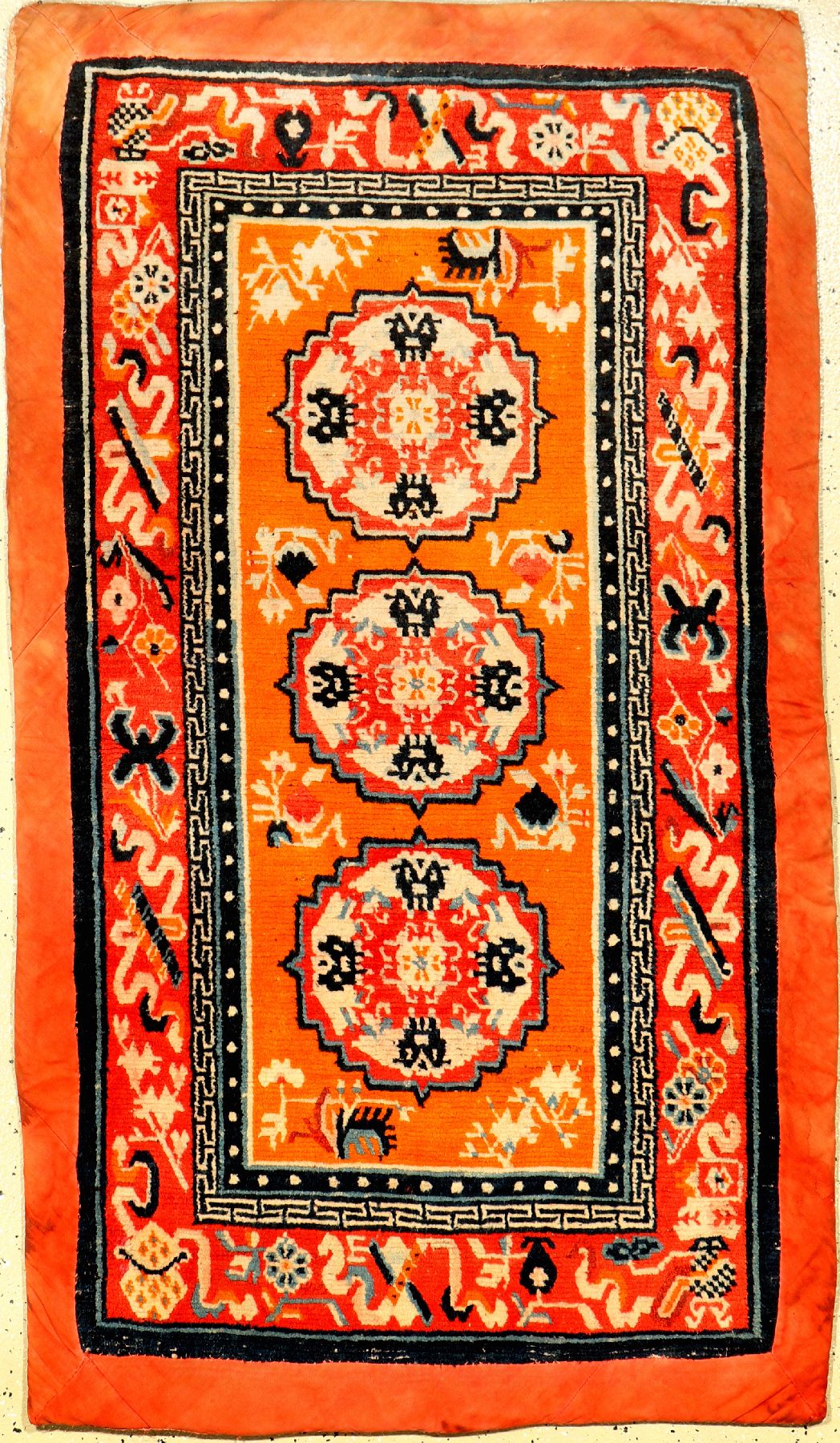 Khaden alt, Tibet, um 1910, Wolle auf Baumwolle, ca. 152 x 86 cm, Meditationsteppich, EHZ: 3