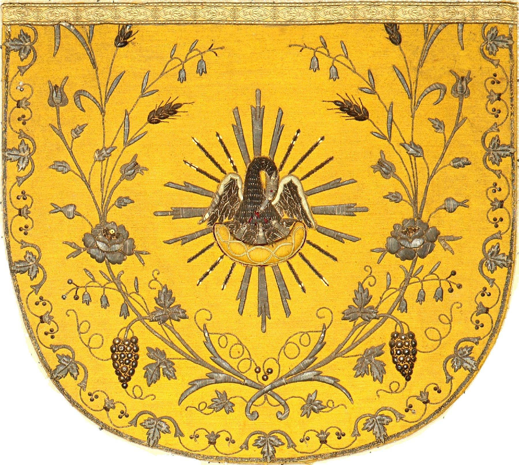 Gelber Französischer Seiden "Wandbehang" (Mit Metallbrokat), Frankreich, 17.Jhd., Seiden-Metallstickerei auf gelber Seide. Edel und ...