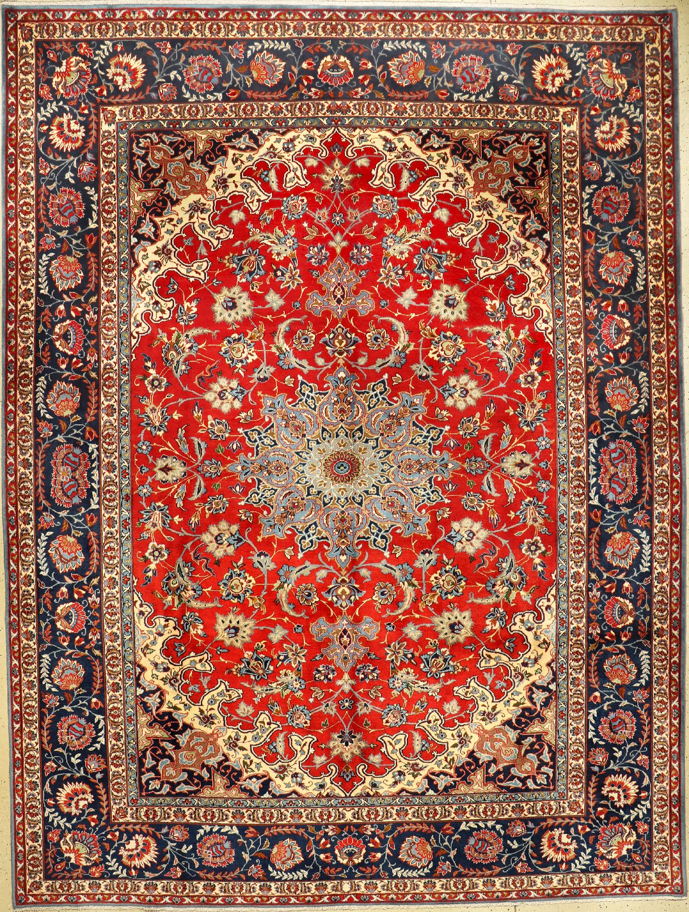 Esfahan-Nadjafabad alt, Persien, ca. 60 Jahre, Wolle auf Baumwolle, ca. 400 x 300 cm, dekorativ, sehr guter Zustand, EHZ: 2 (fachkundig gereinigt).