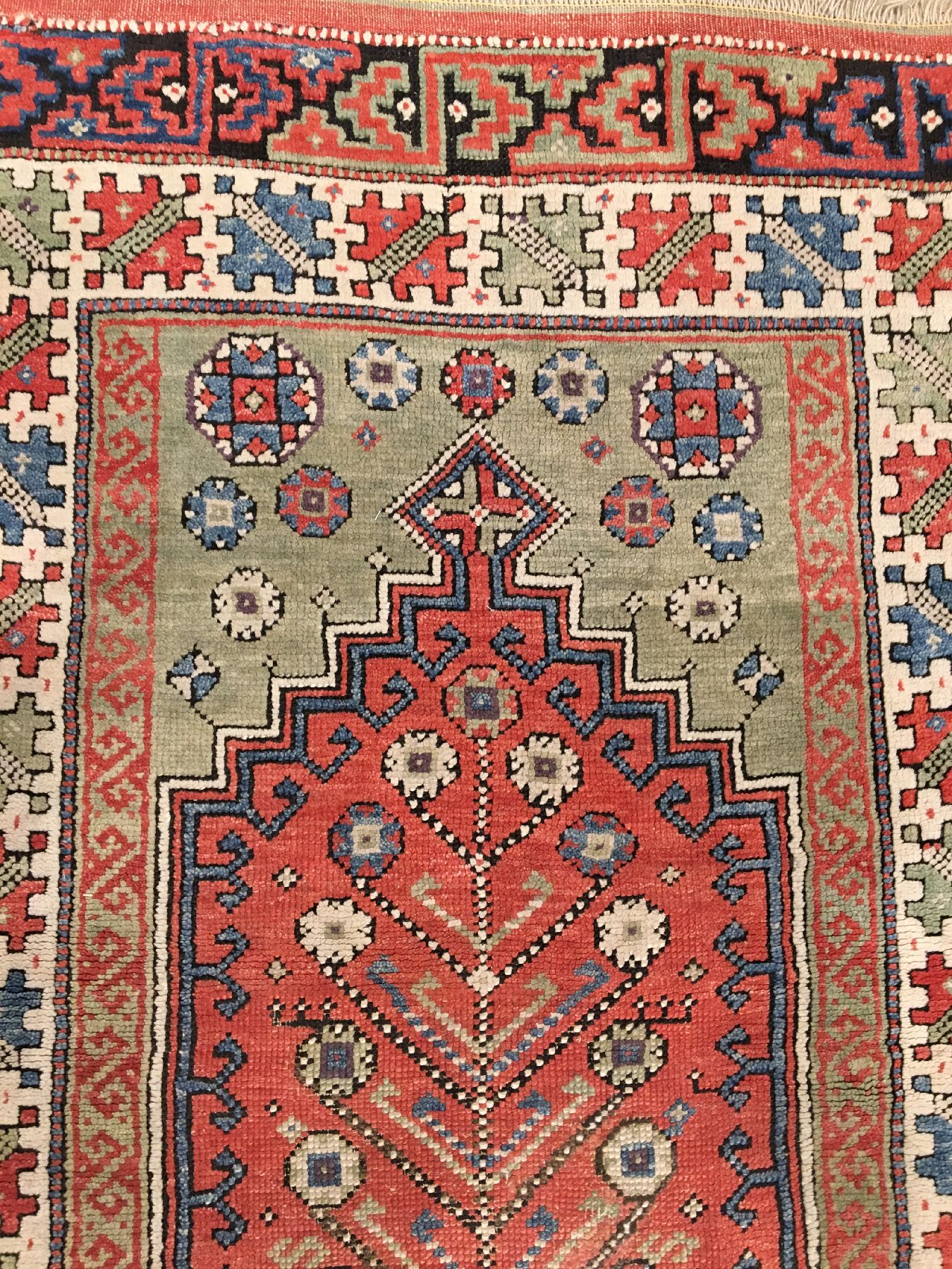 Detail c: Konya "Gebetsteppich" antik, Zentralanatolien, Ende 19.Jhd., Wolle geknüpft auf Wolle. Kleinformatiger Gebetsteppich mit hellgrünen ...