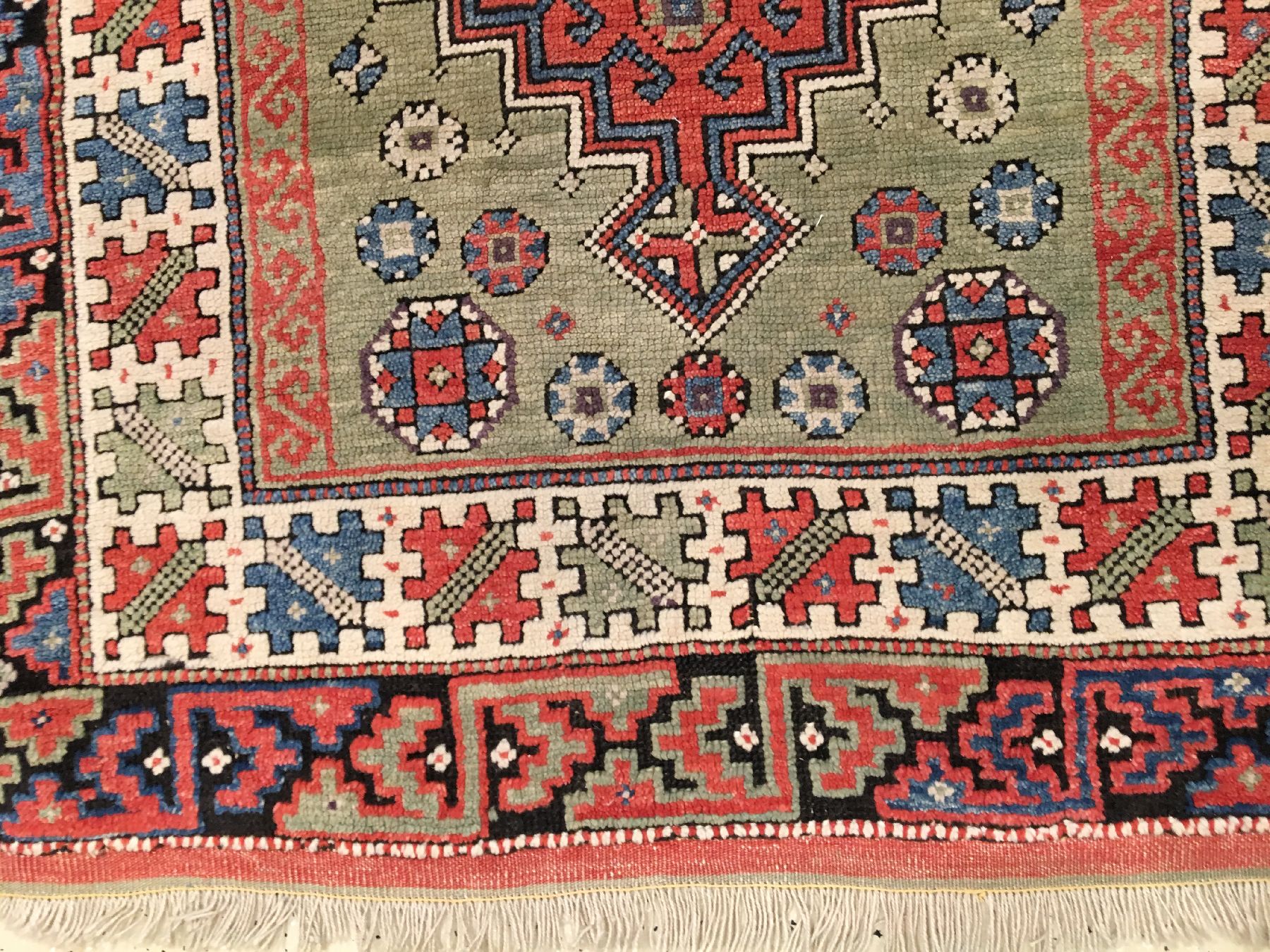 Detail d: Konya "Gebetsteppich" antik, Zentralanatolien, Ende 19.Jhd., Wolle geknüpft auf Wolle. Kleinformatiger Gebetsteppich mit hellgrünen ...