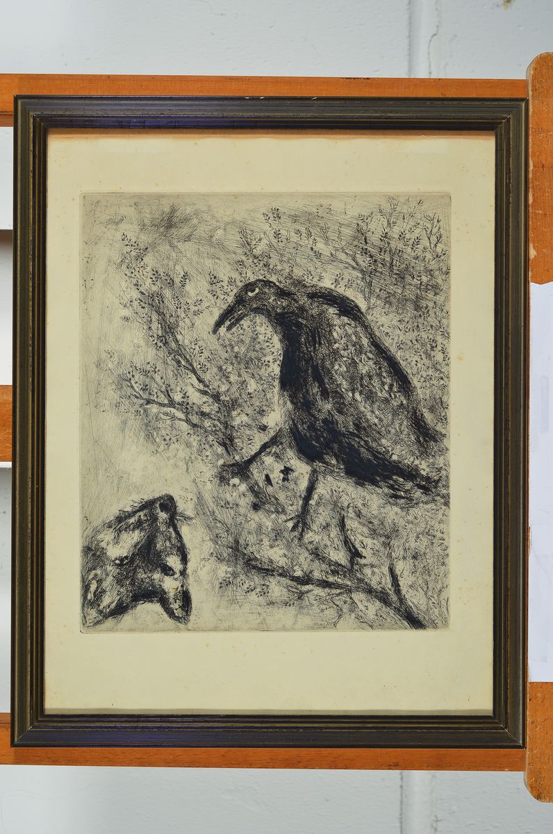 Detail k: Marc Chagall, 1887-1985, Radierung aus der Serie Fables de La Fontaine, in der Plattesigniert, ca. 30x24cm, u.Gl., R. ca. 44x34cm, leicht fleckig