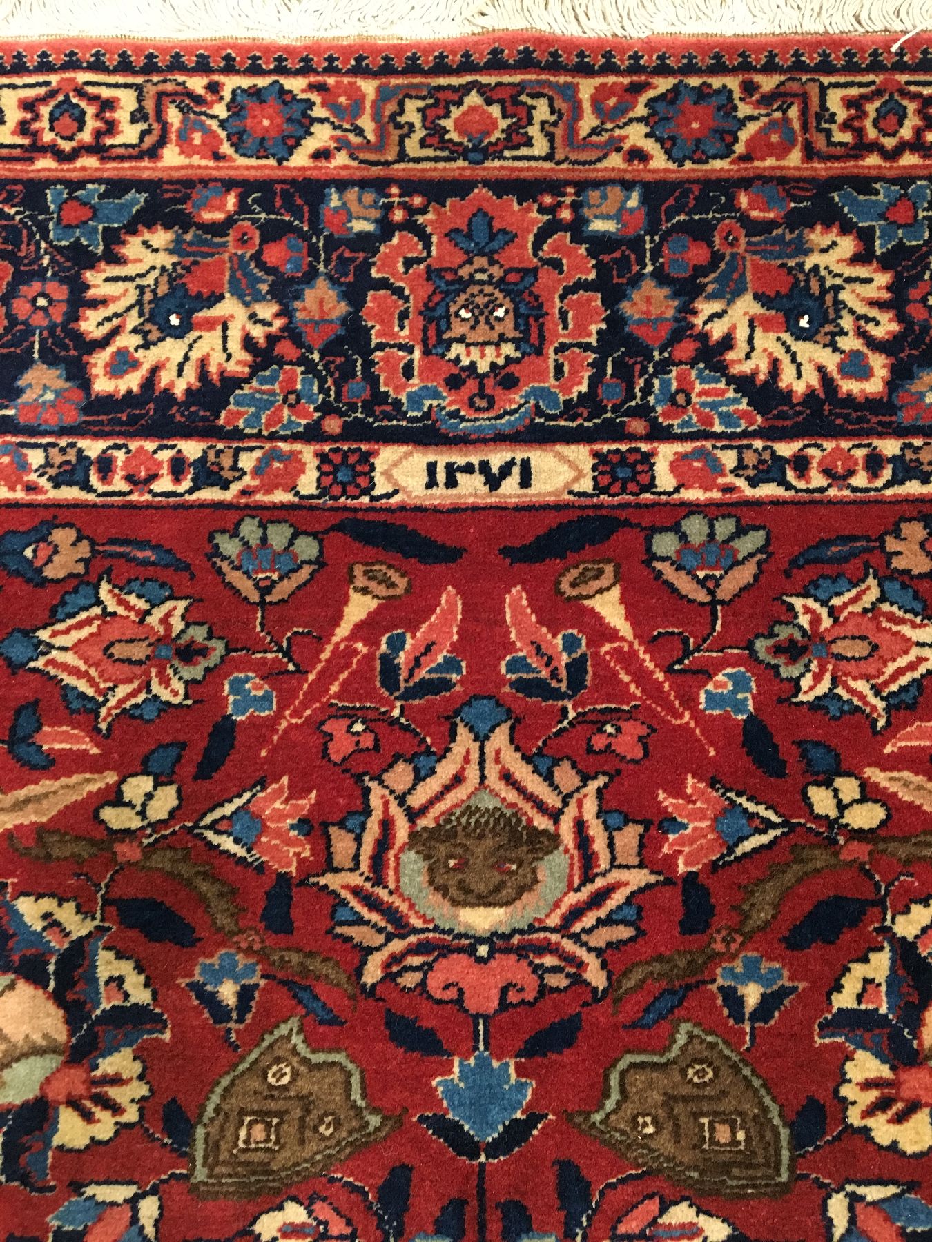 Detail c: Khorassan alt, Ostpersien, um 1930, Wolle geknüpft auf Baumwolle. Sehr seltener Teppich aus dem Khorassan-Gebiet mit Canvas-artigen Grundgewebe. ...