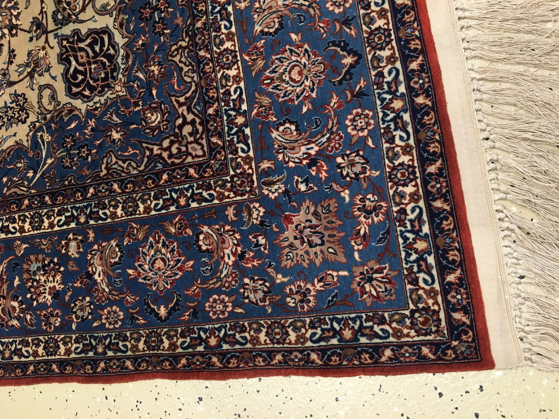 Detail g: Feiner Esfahan "Seirafian" alt (Signiert), Zentralpersien, um 1950/1960, Korkwolle geknüpft auf Seidenkette. Hochfeiner Esfahan mit ...