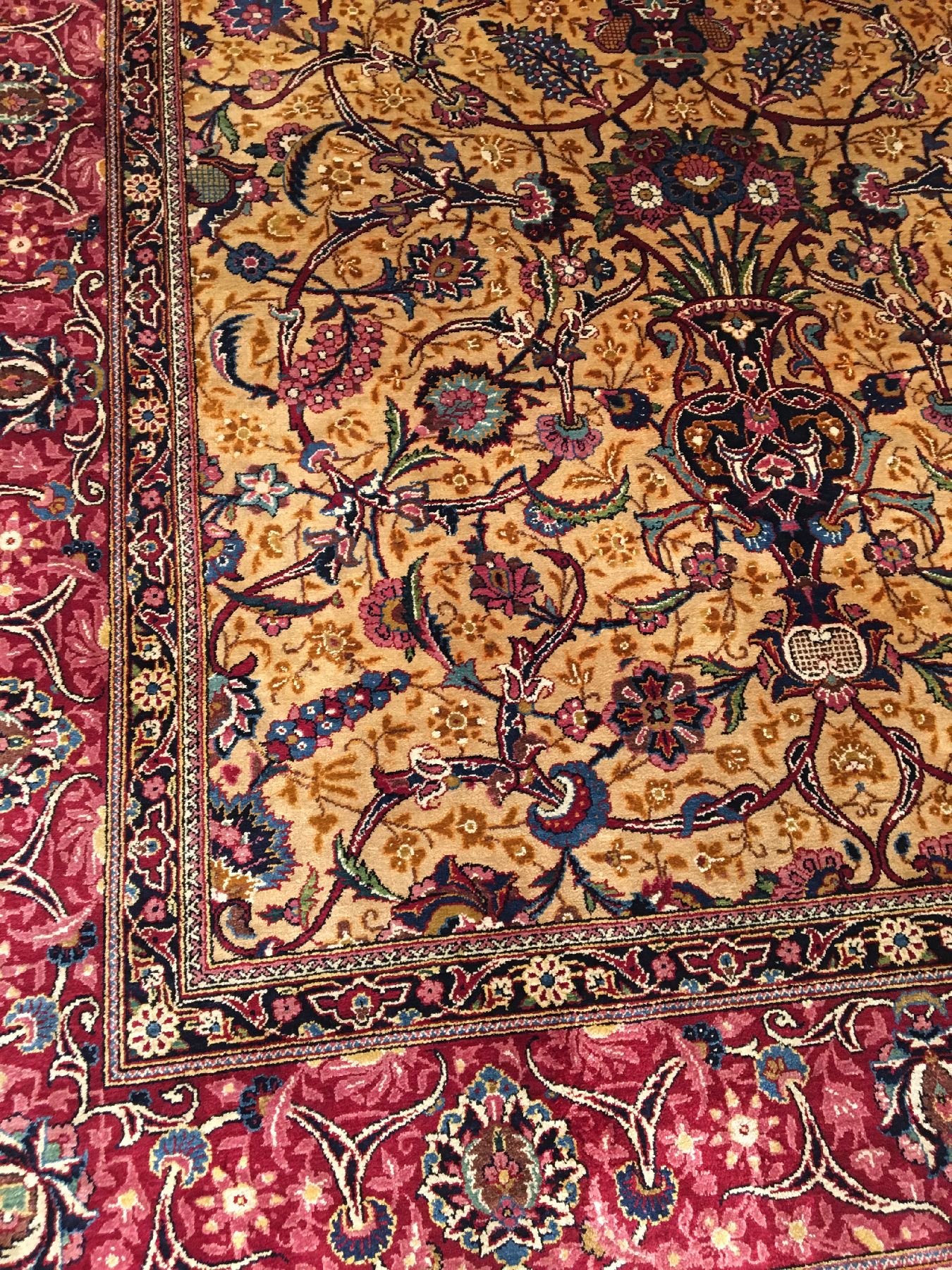Detail f: Feiner Seiden Keschan alt, Zentralpersien, um 1930, reine Naturseide. Seltener Seiden Keschan mit kunstvollen Design im Stile der berühmten ...