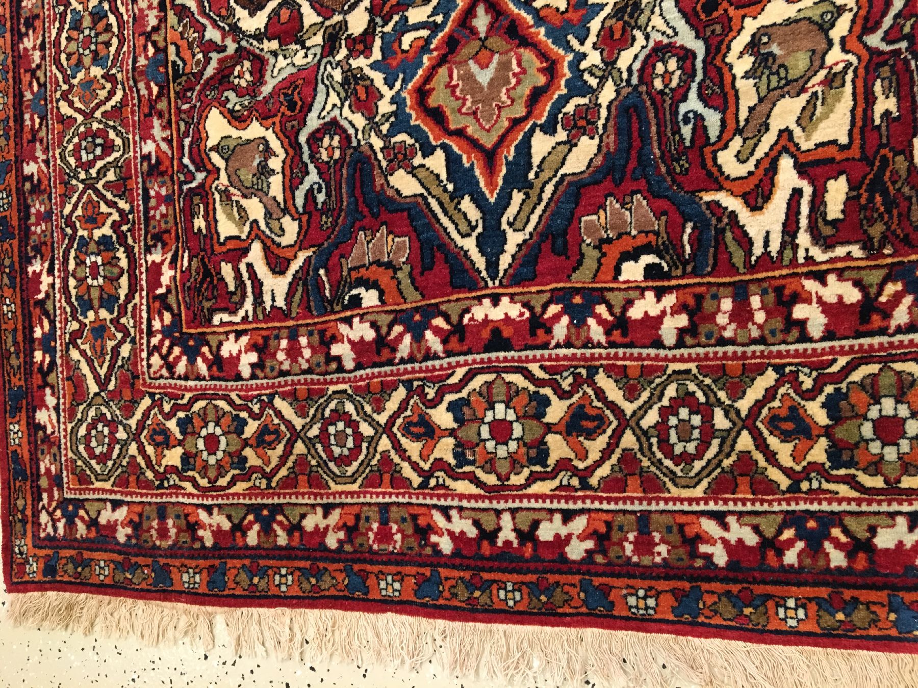Detail c: Kerman "Lawer" antik, Südpersien, 19.Jhd., Wolle geknüpft auf Baumwolle. Dekorativer und seltener Kerman-Lawer mit erstklassigen ...