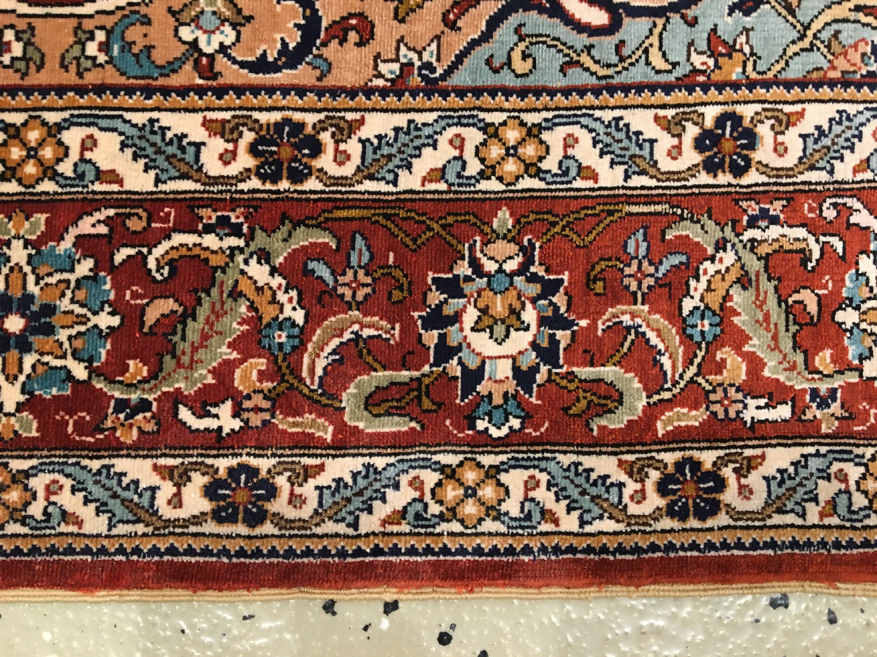 Detail g: Feiner Seiden Hereke "Özipek" alt (Signiert), Türkei, um 1970, reine Naturseide. Feiner Seiden Hereke mit Hunting-Medaillon Muster. ...