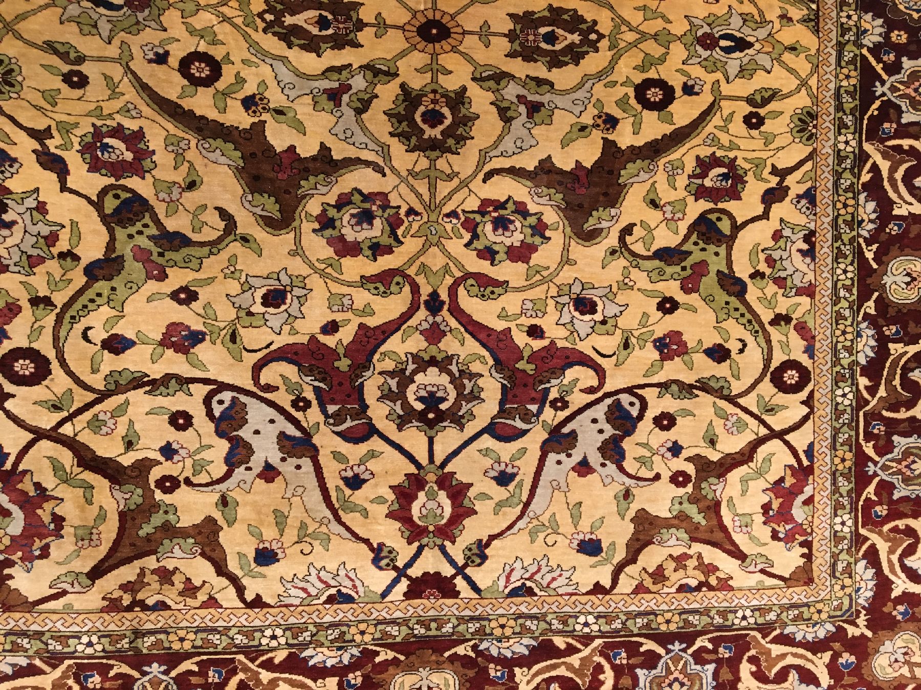 Detail e: Feiner Seiden Hereke "Metallbrokat" alt (Signiert), Türkei, um 1960, reine Naturseide mit Metallbrokat. Feiner und hocheleganter Seiden ...