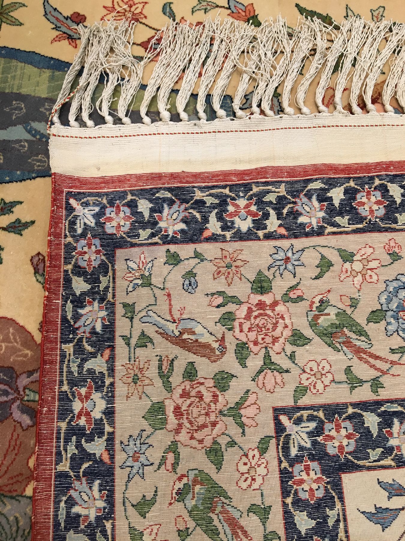 Detail i: Feiner Esfahan "Sadegh Seirafian" alt "Signiert" (Dichter Khayam mit Gedicht), Zentralpersien, um 1950/1960, Korkwolle geknüpft ...