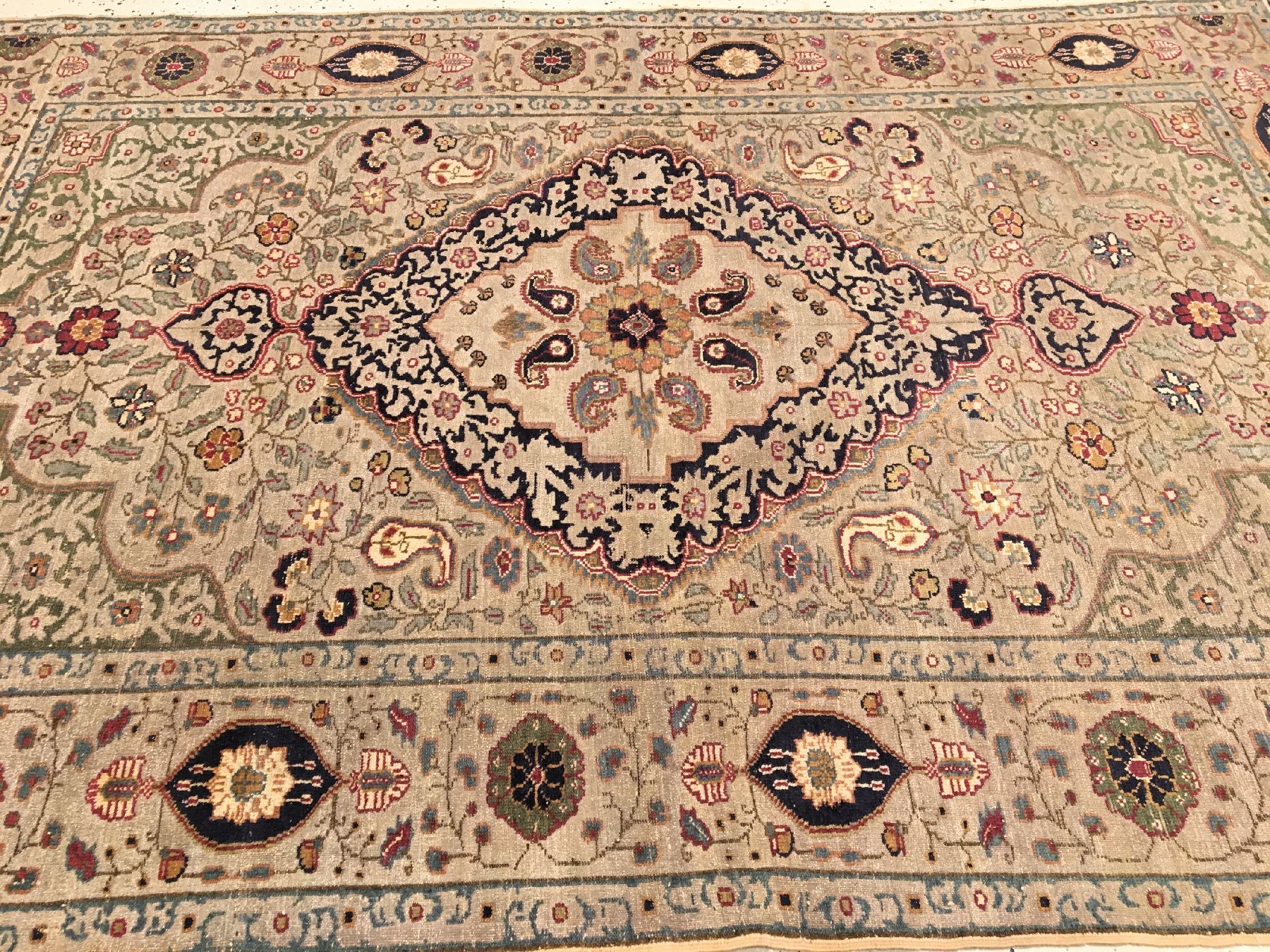 Detail c: Feiner metallbroschierter Seiden Kaisery "Flosh" antik, Türkei, um 1900, Floshseide mit metallbroschierten Grund. Seltener Kaisery mit ...