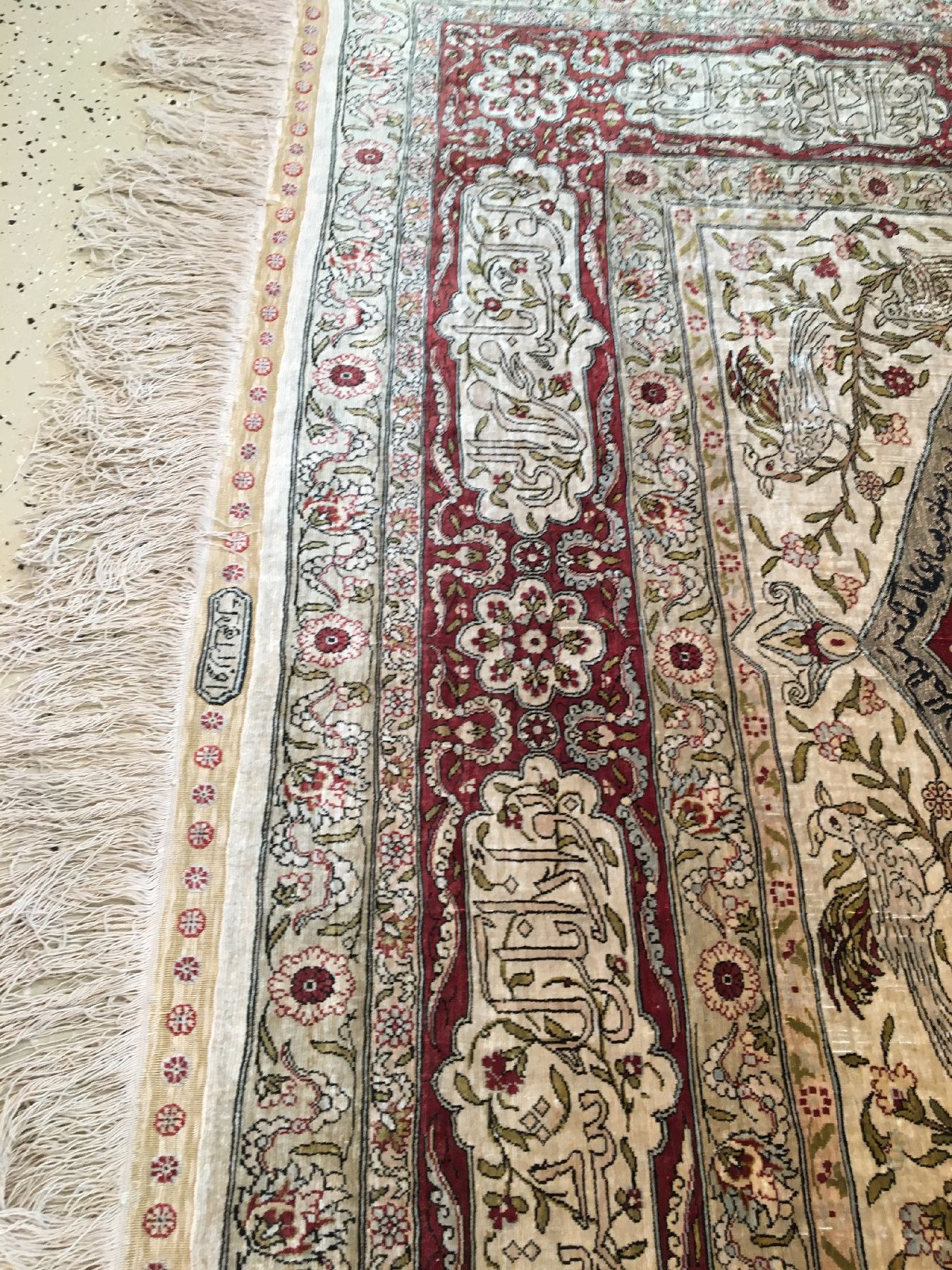 Detail b: Feiner Seiden Hereke "Özipek" alt "Metallbrokat" (Signiert), Türkei, um 1950/1960, reine Naturseide mit Metallbrokat. ...