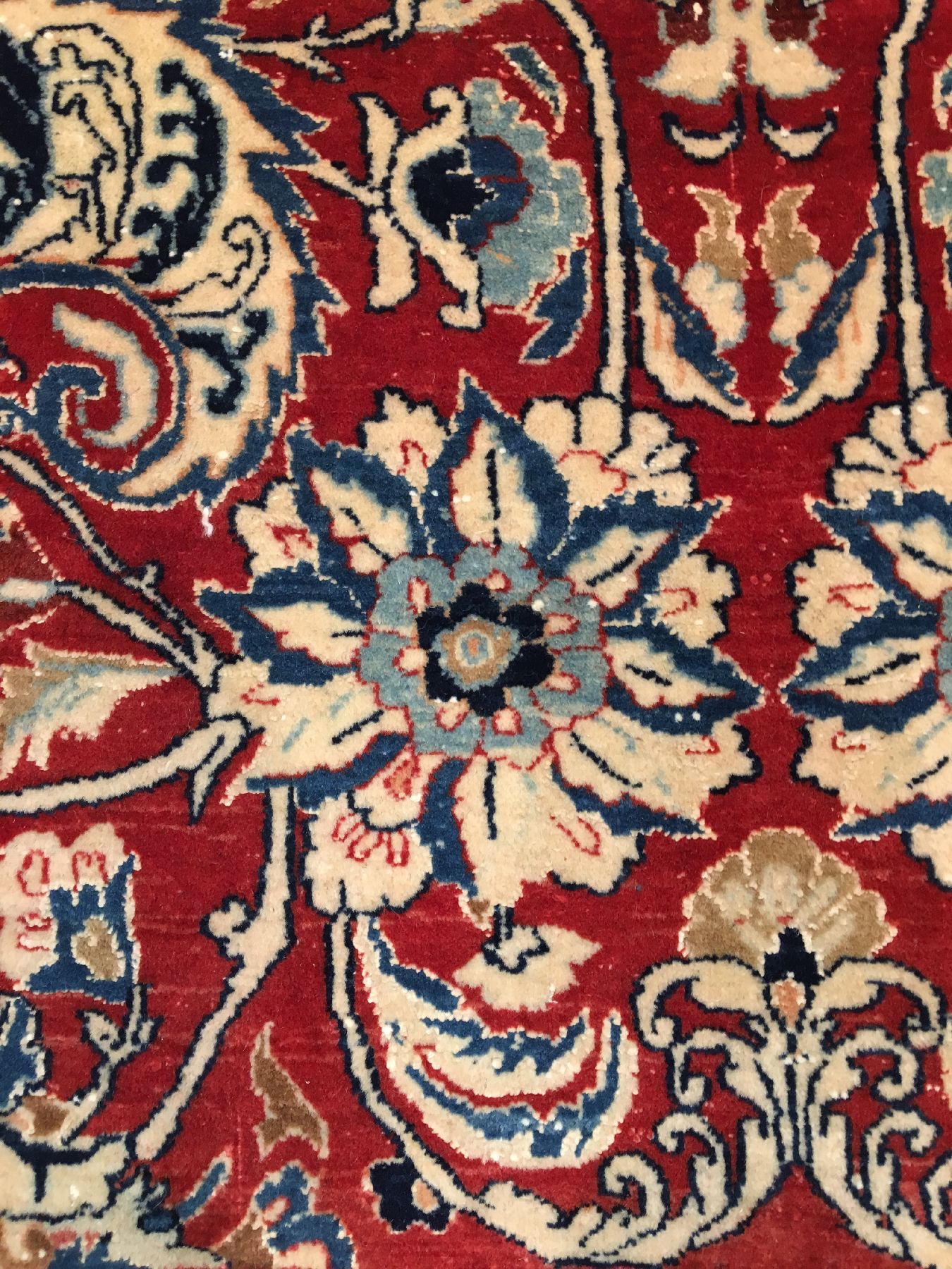Detail f: Feiner Nain "Tudeschk" (Part-Silk) alt, Zentralpersien, um 1940, Korkwolle mit Seide geknüpft auf Baumwolle. Feiner rotgrundiger Nain aus ...
