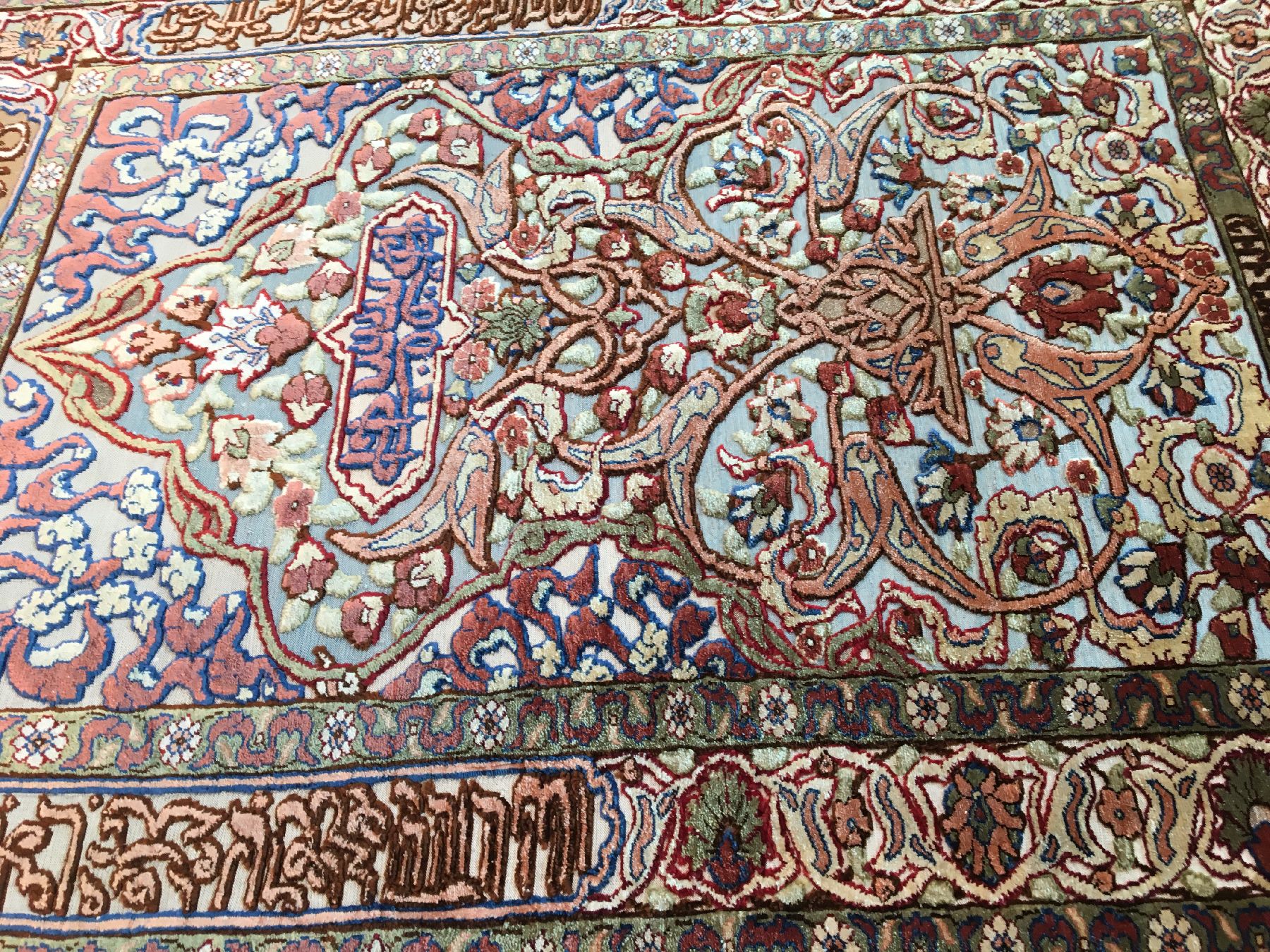 Detail b: Feiner Seiden Istanbul "Shirinian" alt "Metallbrokat und Souf-Technik" (Signiert), Türkei, um 1970, reine Naturseide mit ...