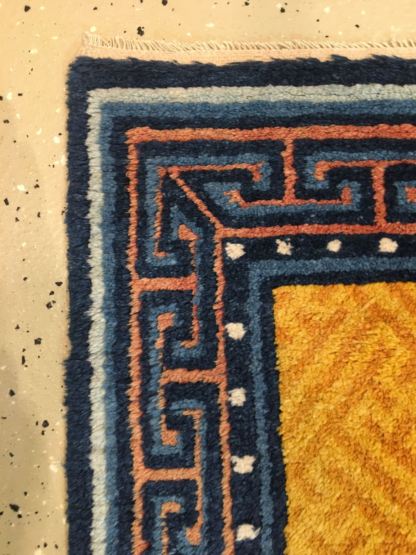 Detail f: 1 Paar gelbe Ning-Hsia "Sitzbankteppiche" antik, Westchina, 19.Jhd., Korkwolle geknüpft auf Baumwolle. Zwei dekorative Sitzbankteppiche ...
