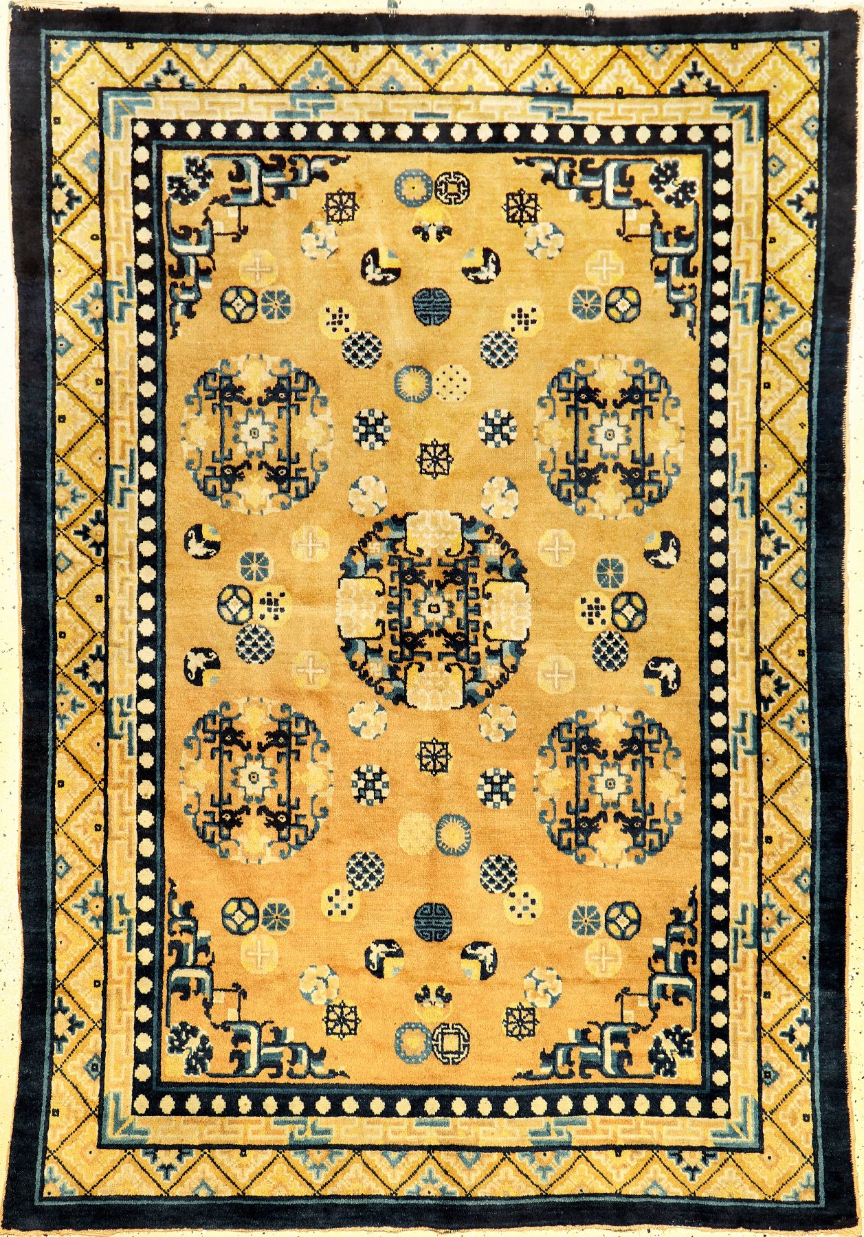 Seltener Ning-Hsia antik (Qing Dynastie), Westchina, 19.Jhd., Wolle geknüpft auf Baumwolle. Rarer und einzigartiger früher Ning-Hsia gemacht für ...