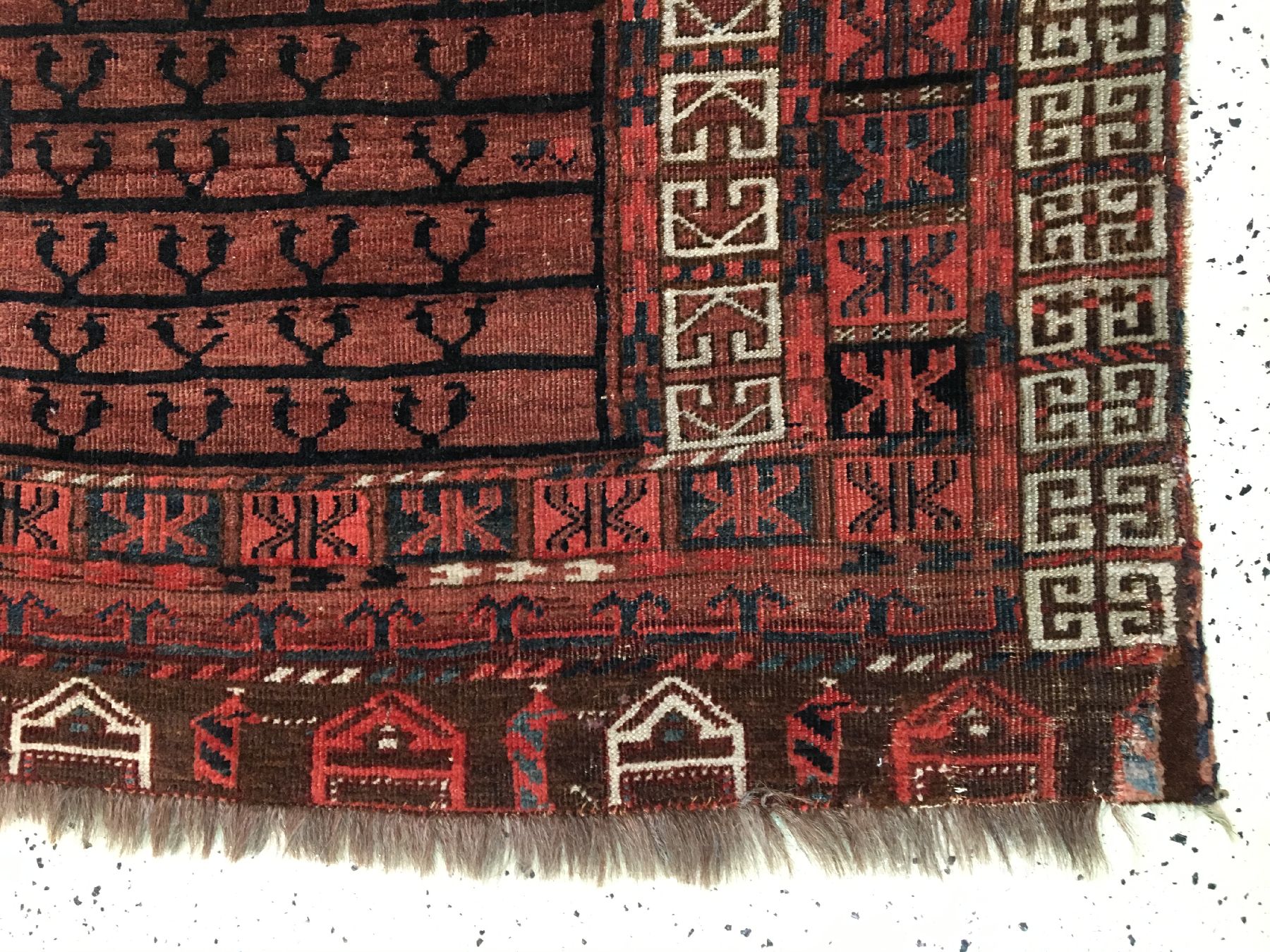 Detail e: Arabatschi "Engsi" antik, Turkmenistan, frühes 19.Jhd., Wolle geknüpft auf Wolle/Ziegenhaar. Seltener früher Türteppich der Arabatschi ...